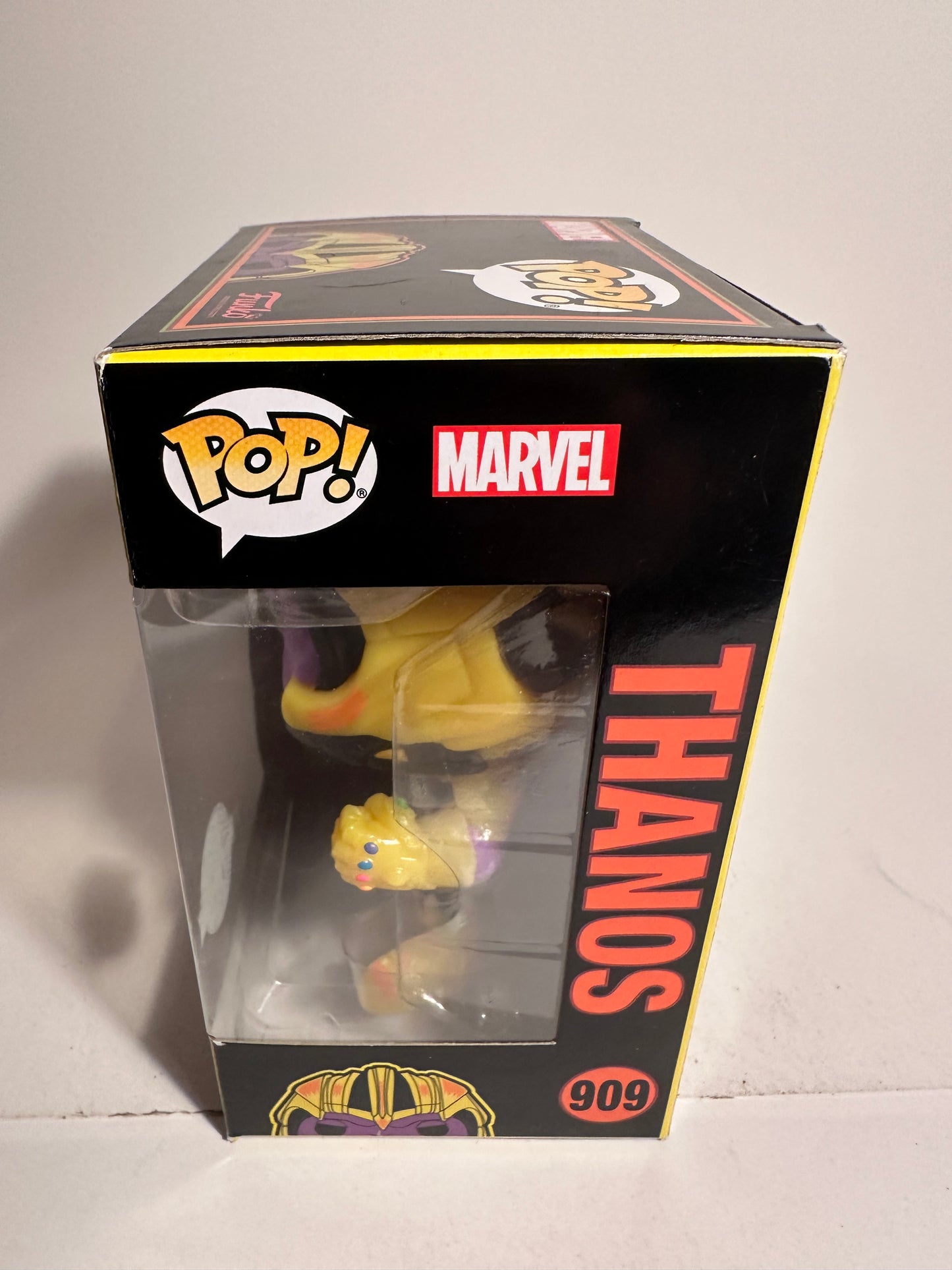 Marvel - Thanos BLACKLIGHT (Special Edition) 909 Funko Pop!