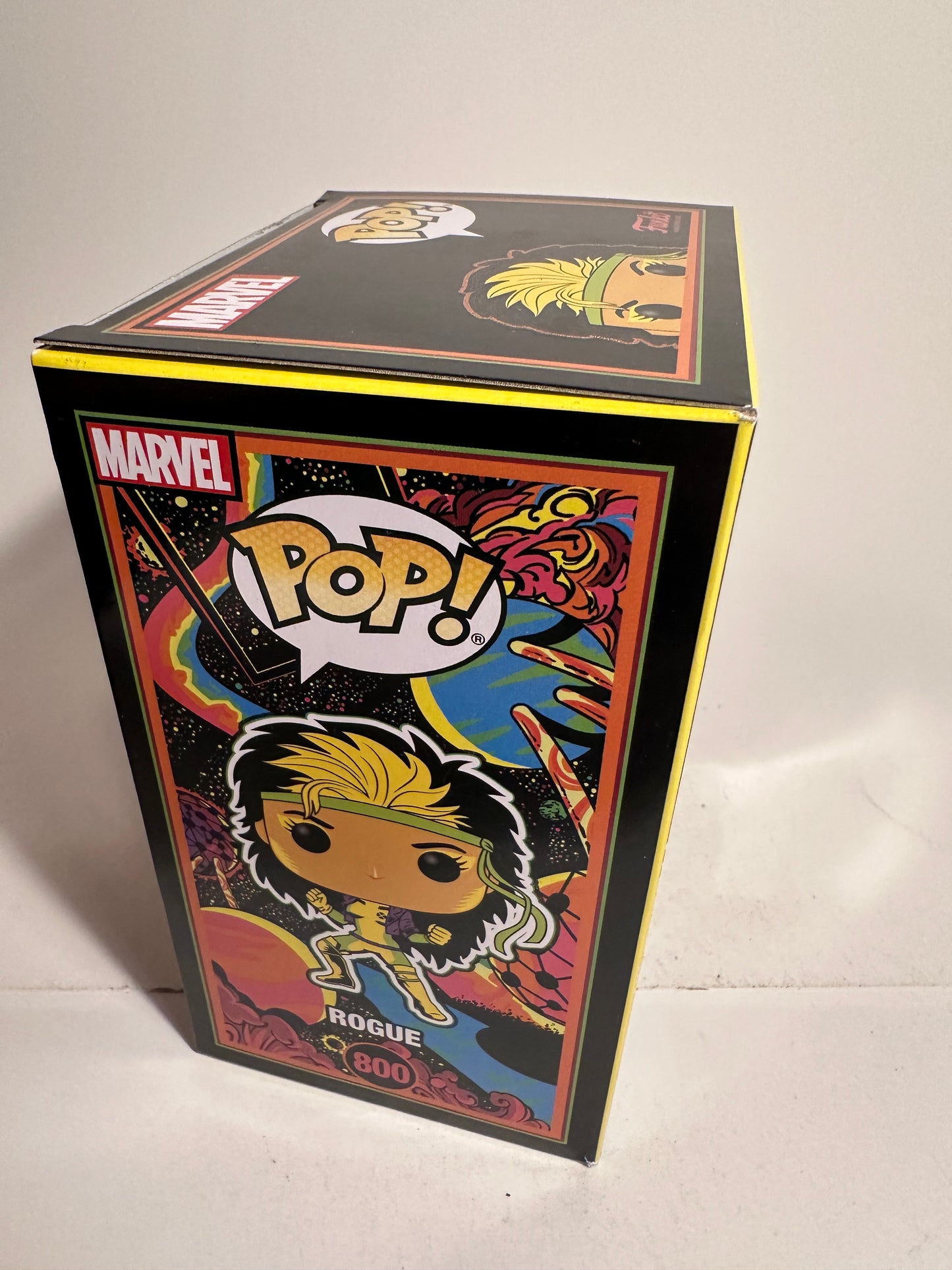 Marvel - Rogue BLACKLIGHT (Special Edition) 800 Funko Pop!