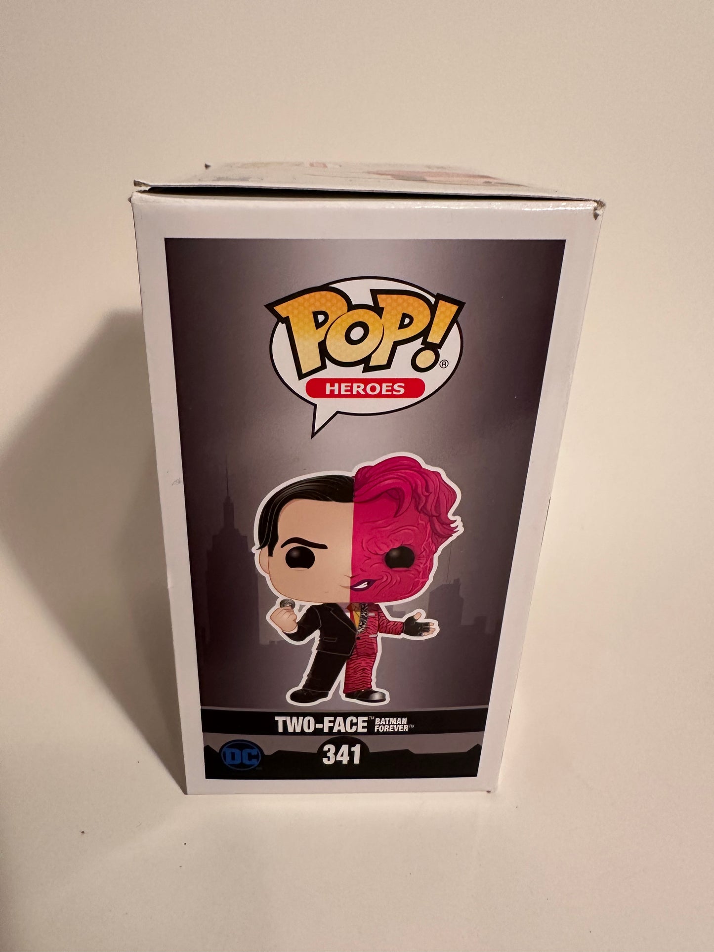 Batman - Two-Face 341 Funko Pop!