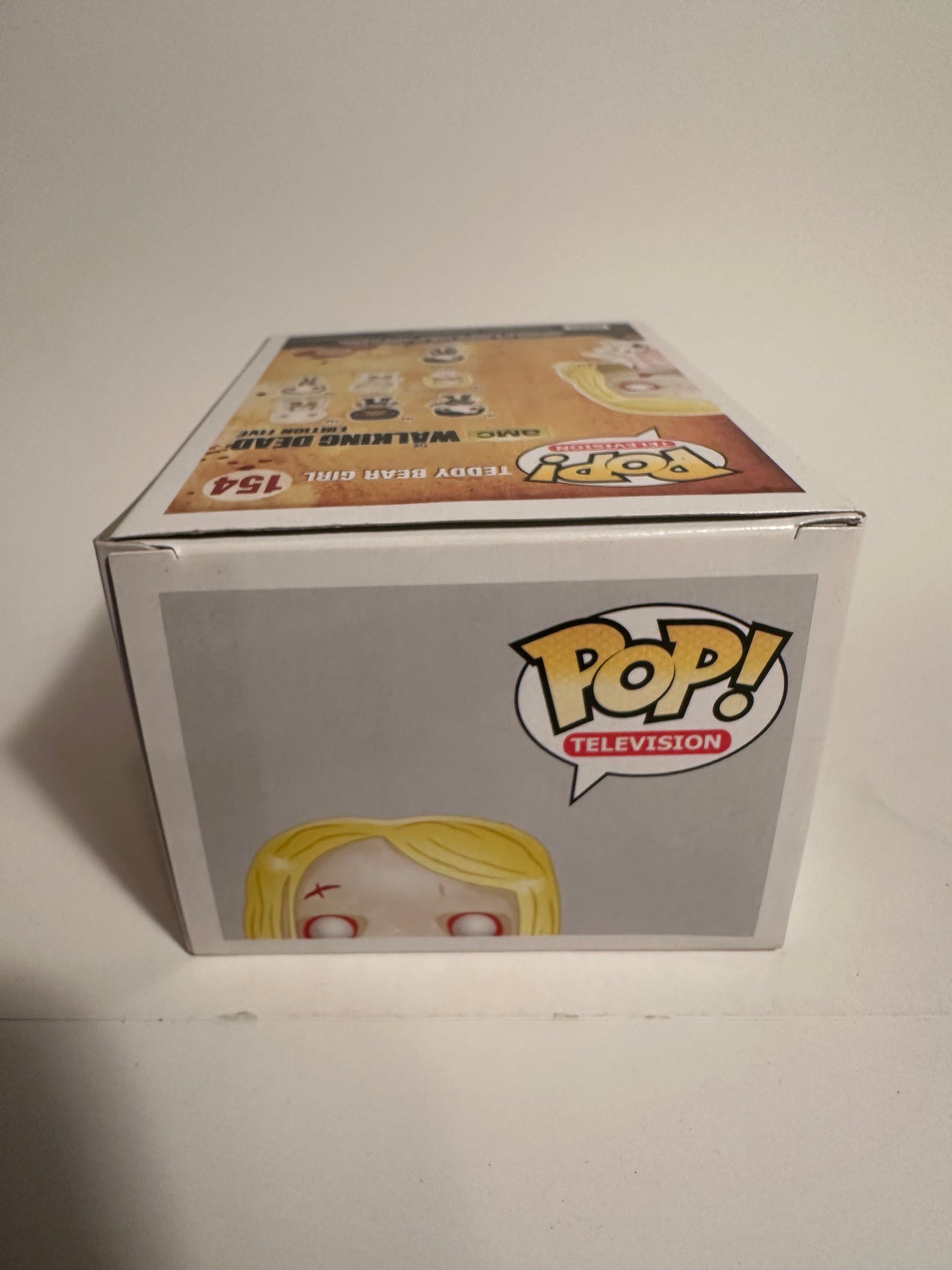 The Walking Dead - Teddy Bear Girl 154 Funko Pop!