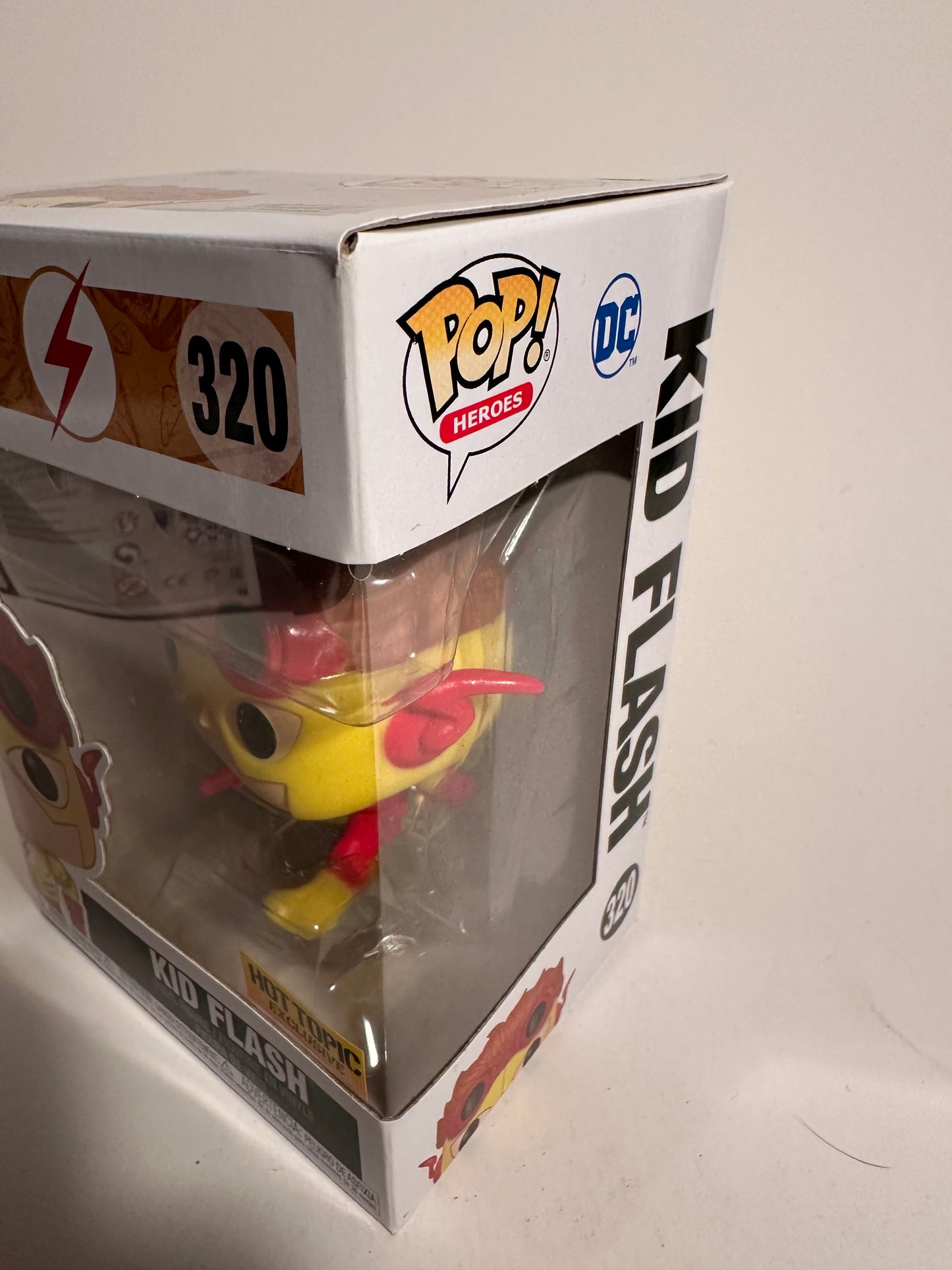 Kid Flash (Hot Topic Exclusive) 320 Funko Pop!