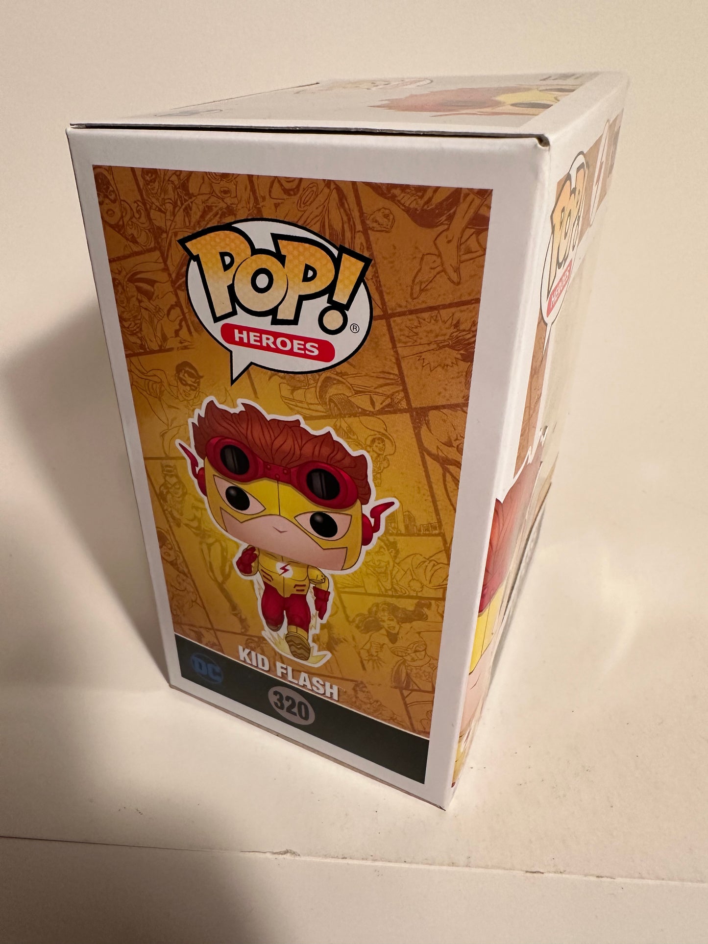 Kid Flash (Hot Topic Exclusive) 320 Funko Pop!