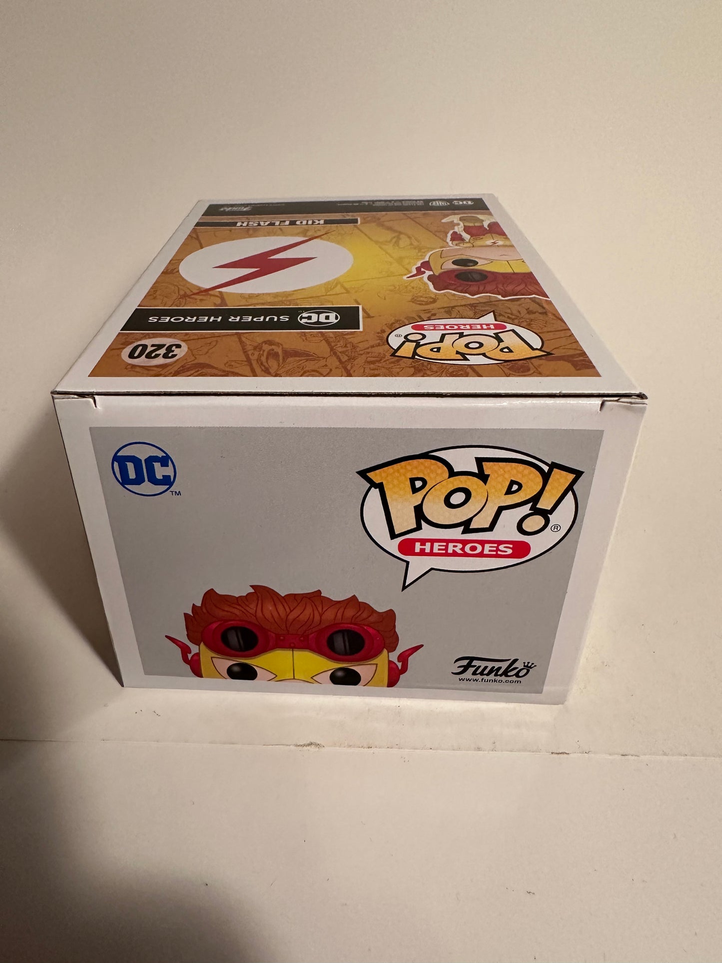 Kid Flash (Hot Topic Exclusive) 320 Funko Pop!