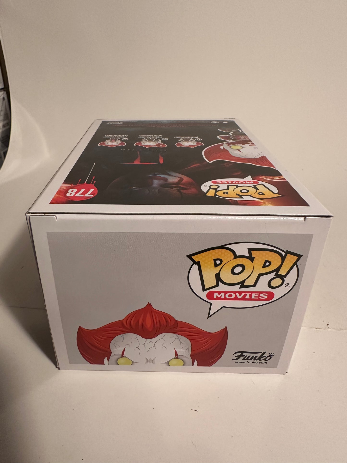 IT - Pennywise (Hot Topic Exclusive)	778 Funko Pop!