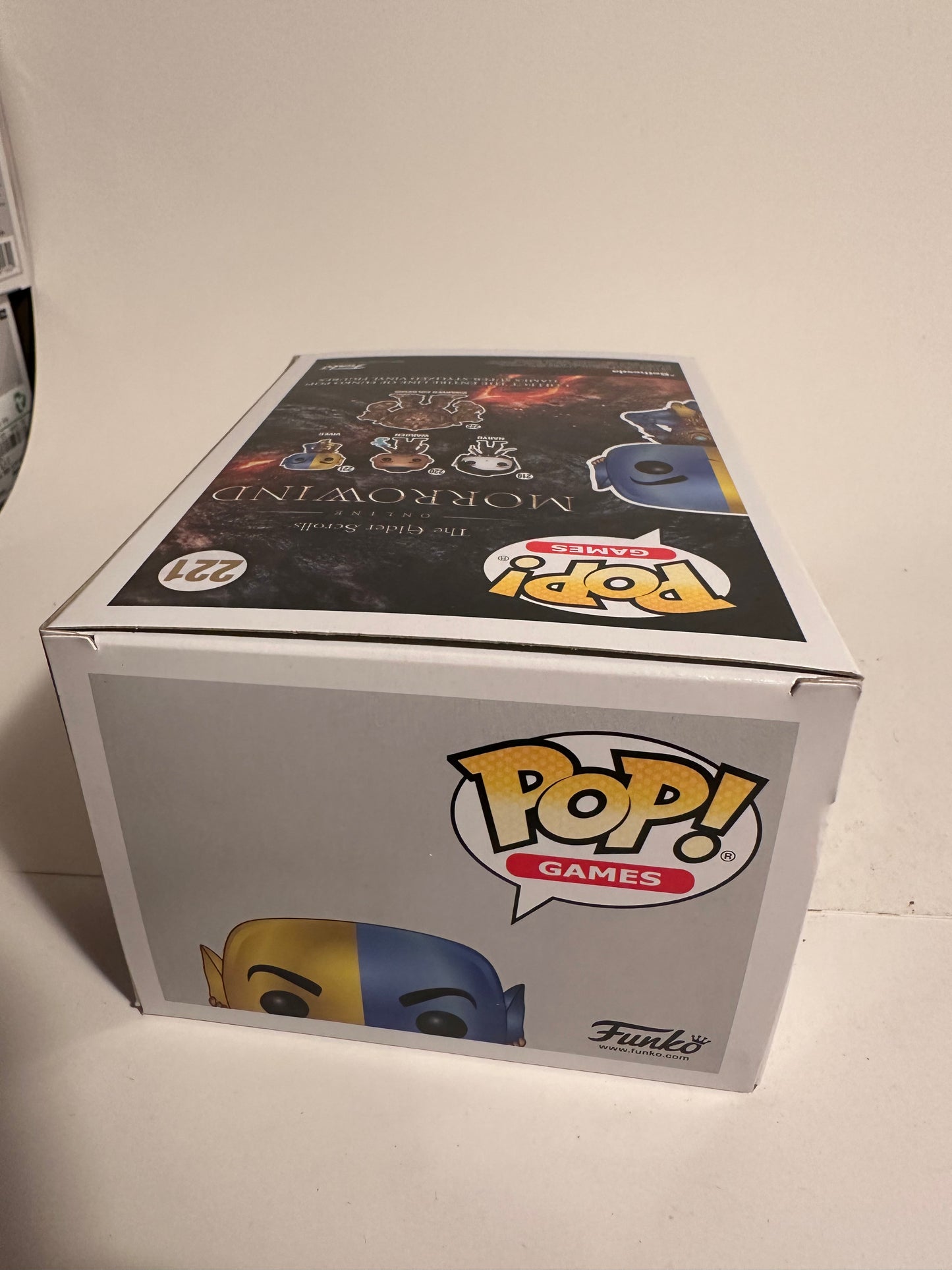 The Elder Scrolls - Vivec GITD (Gamestop Exclusive) 221 Funko Pop!