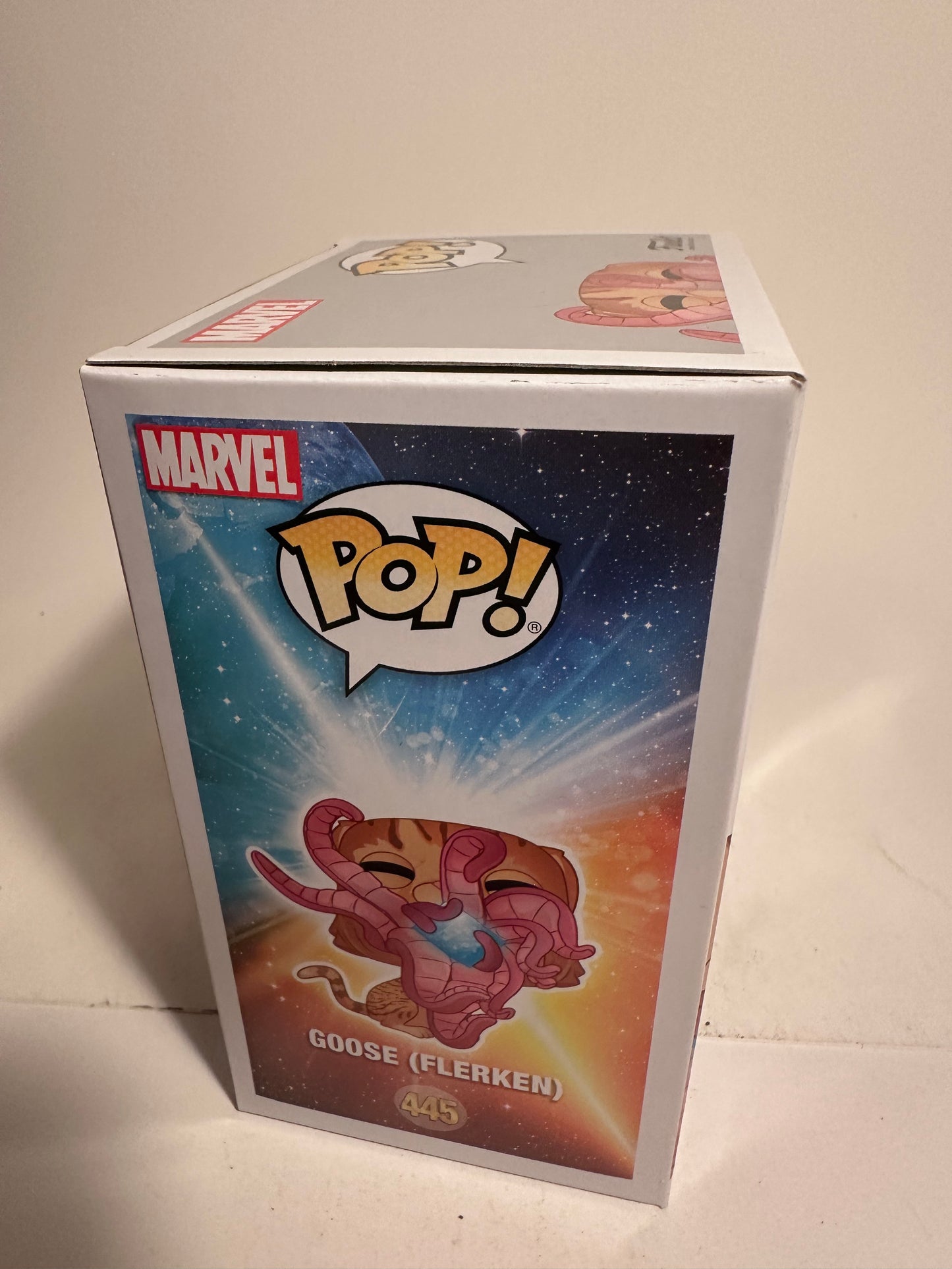 Captain Marvel - Goose GITD 445 Funko Pop!