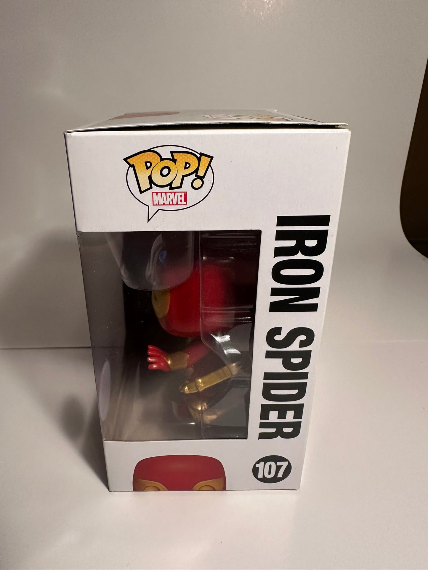 Spider-man - Iron Spider (Walgreens Exclusive) 107 Funko Pop!