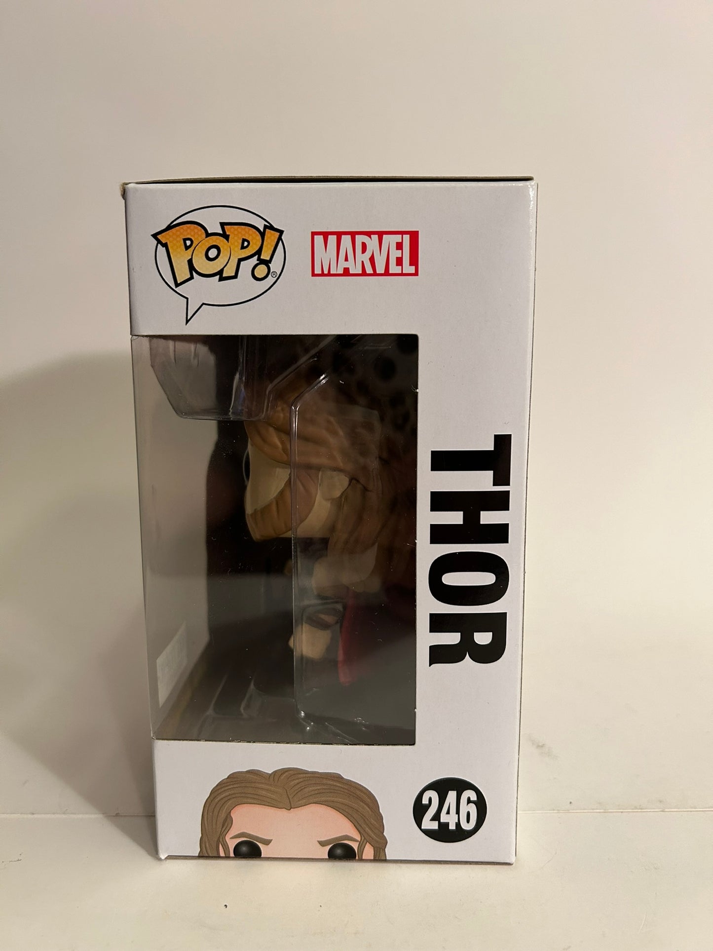 Thor Ragnarok - Thor (Hot Topic Exclusive) 246 Funko Pop!