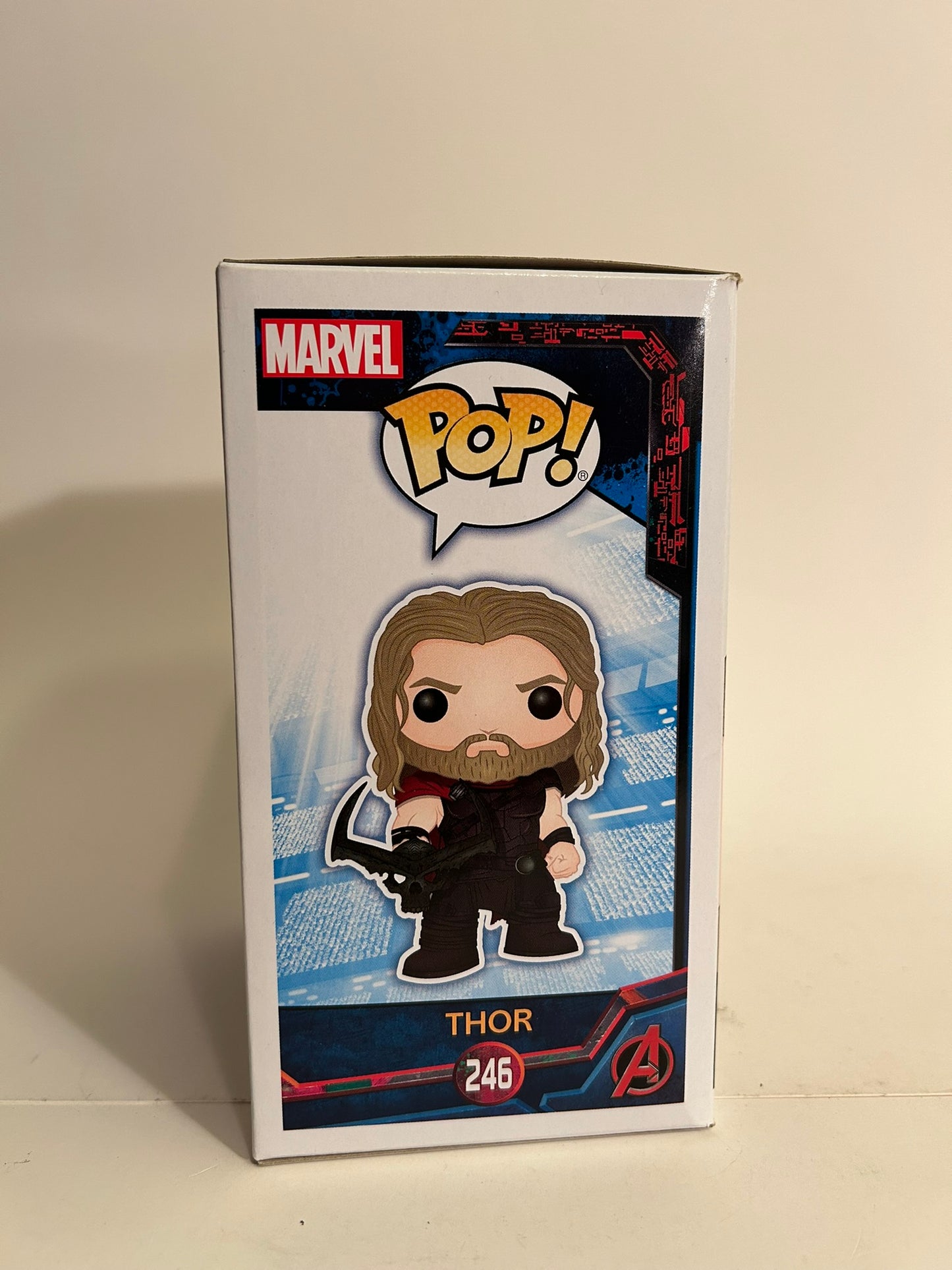 Thor Ragnarok - Thor (Hot Topic Exclusive) 246 Funko Pop!