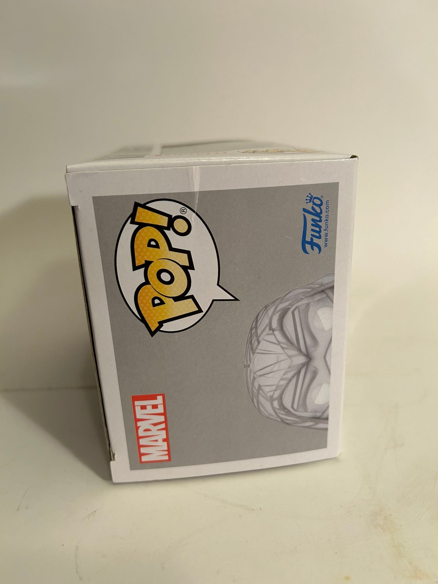 Marvel - Moon Knight 1047 GITD (Hot Topic Exclusive) Funko Pop! (Damaged)