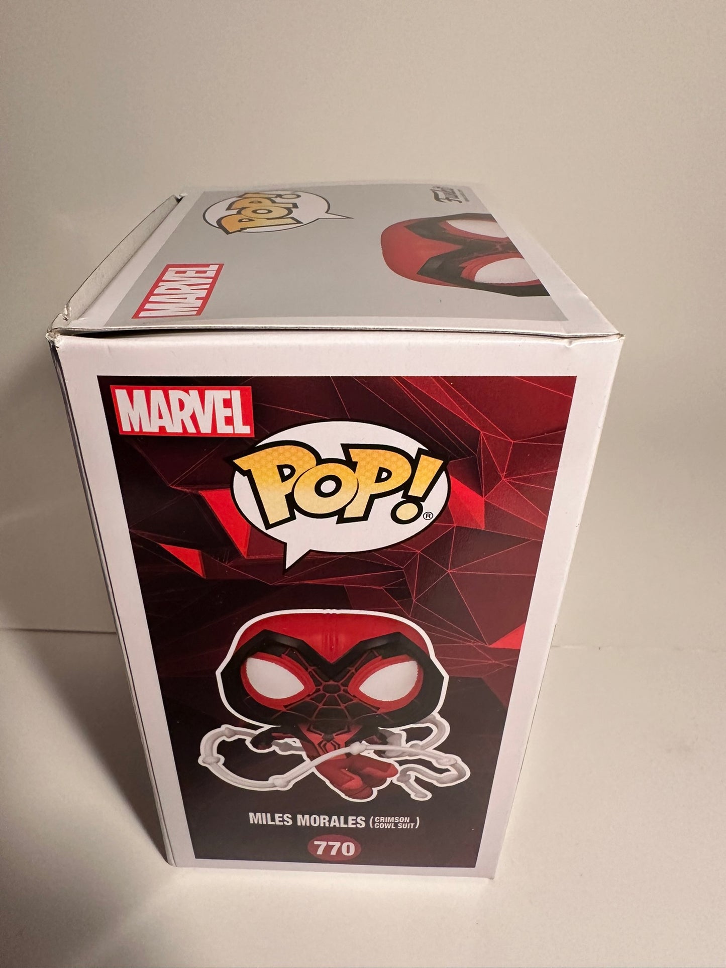 Spider-Man - Miles Morales crimson cowl suit 770 Funko Pop!