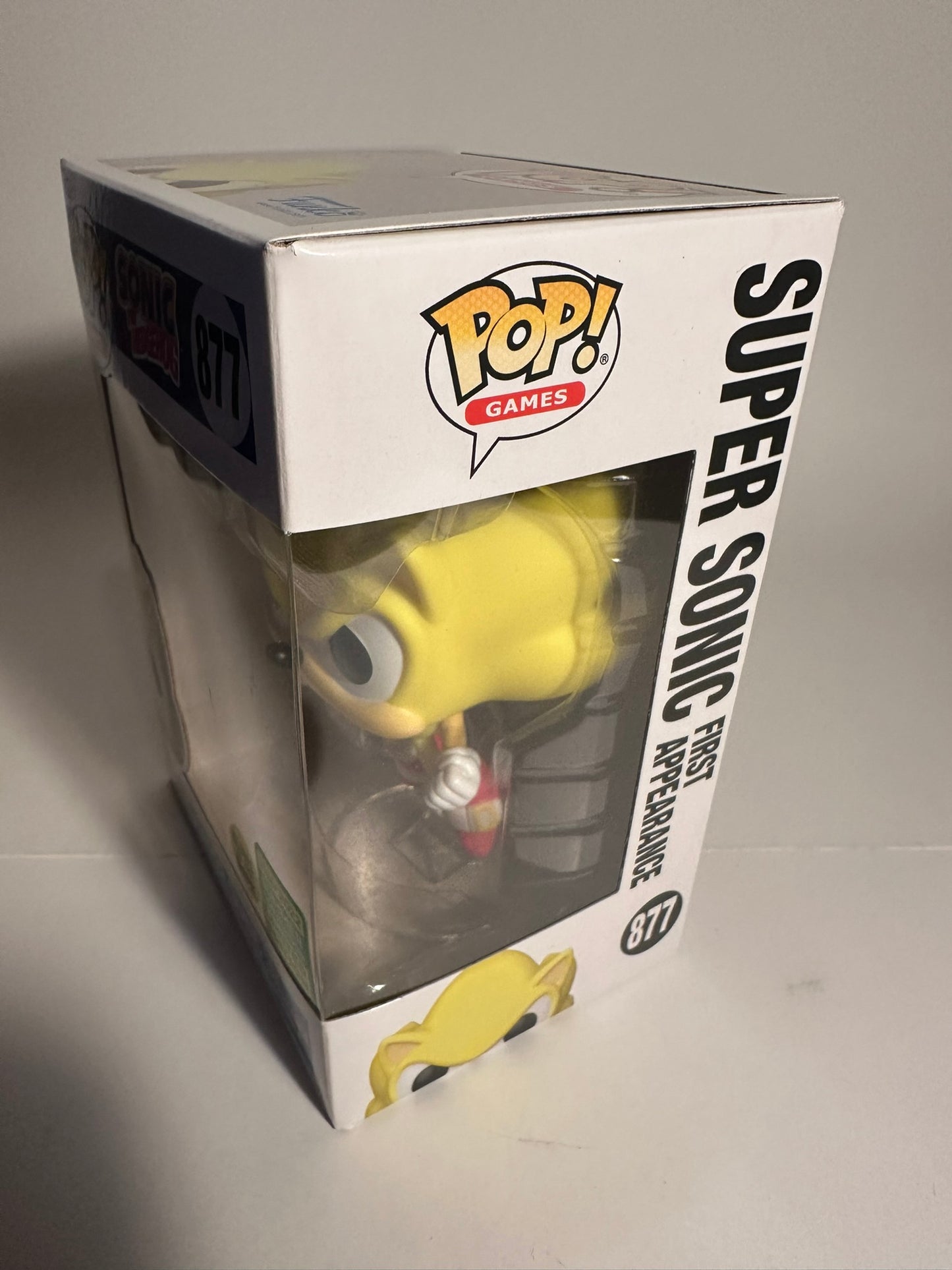 Sonic the Hedgehog - Super Sonic GITD (2020 Summer Convention Limited Edition) 877 Funko Pop!