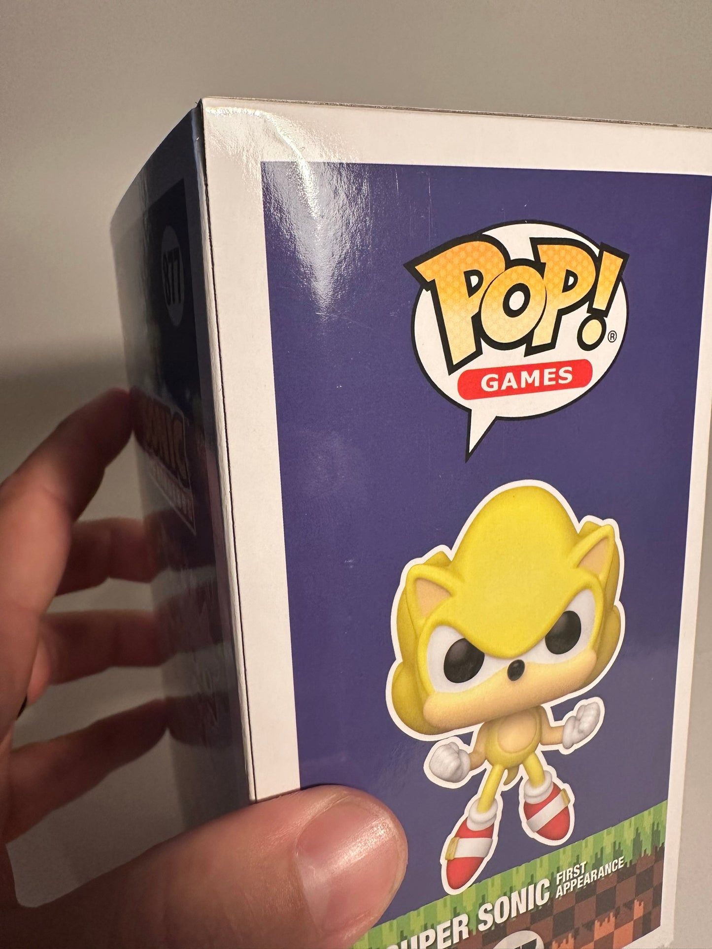 Sonic the Hedgehog - Super Sonic GITD (2020 Summer Convention Limited Edition) 877 Funko Pop!