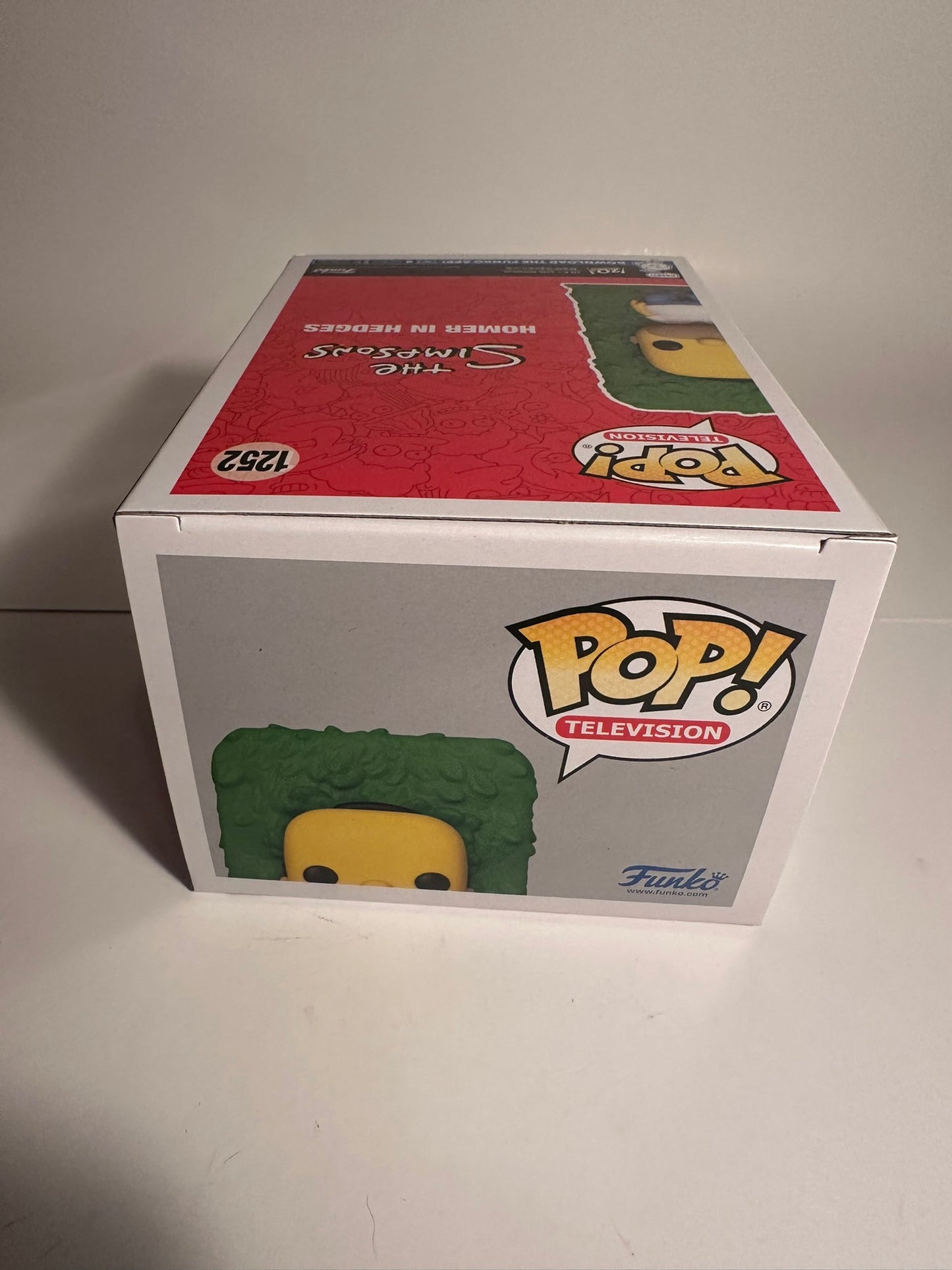 The Simpsons - Homer in Hedges (Entertainment Earth Limited Edition) 1252 Funko Pop!