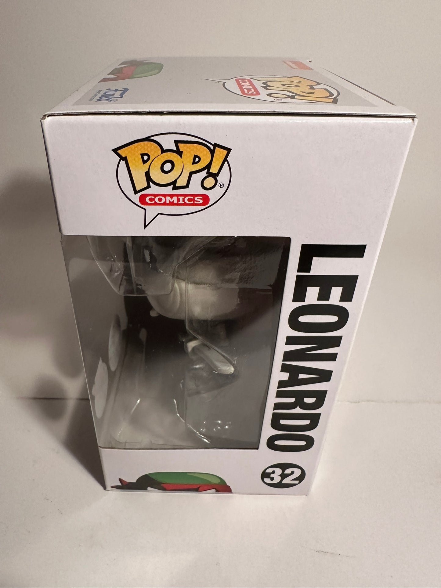 Teenage Mutant Ninja Turtles - Leonardo CHASE (PX Previews Exclusive)	32 Funko Pop!