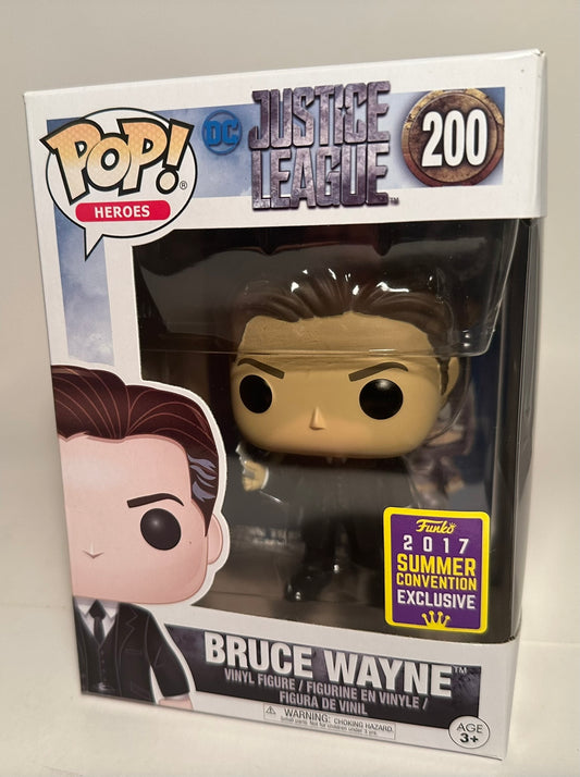 DC - Bruce Wayne (2017 Summer Convention Exclusive) 200 Funko Pop!