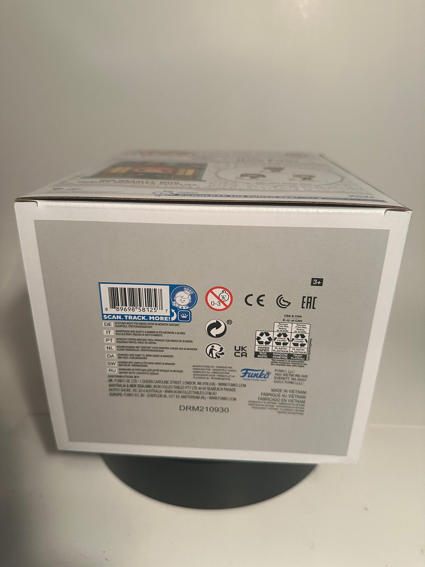 Harry Potter - Ron Weasley with Quality Quidditch Supplies (Special Edition) 142 Funko Pop!