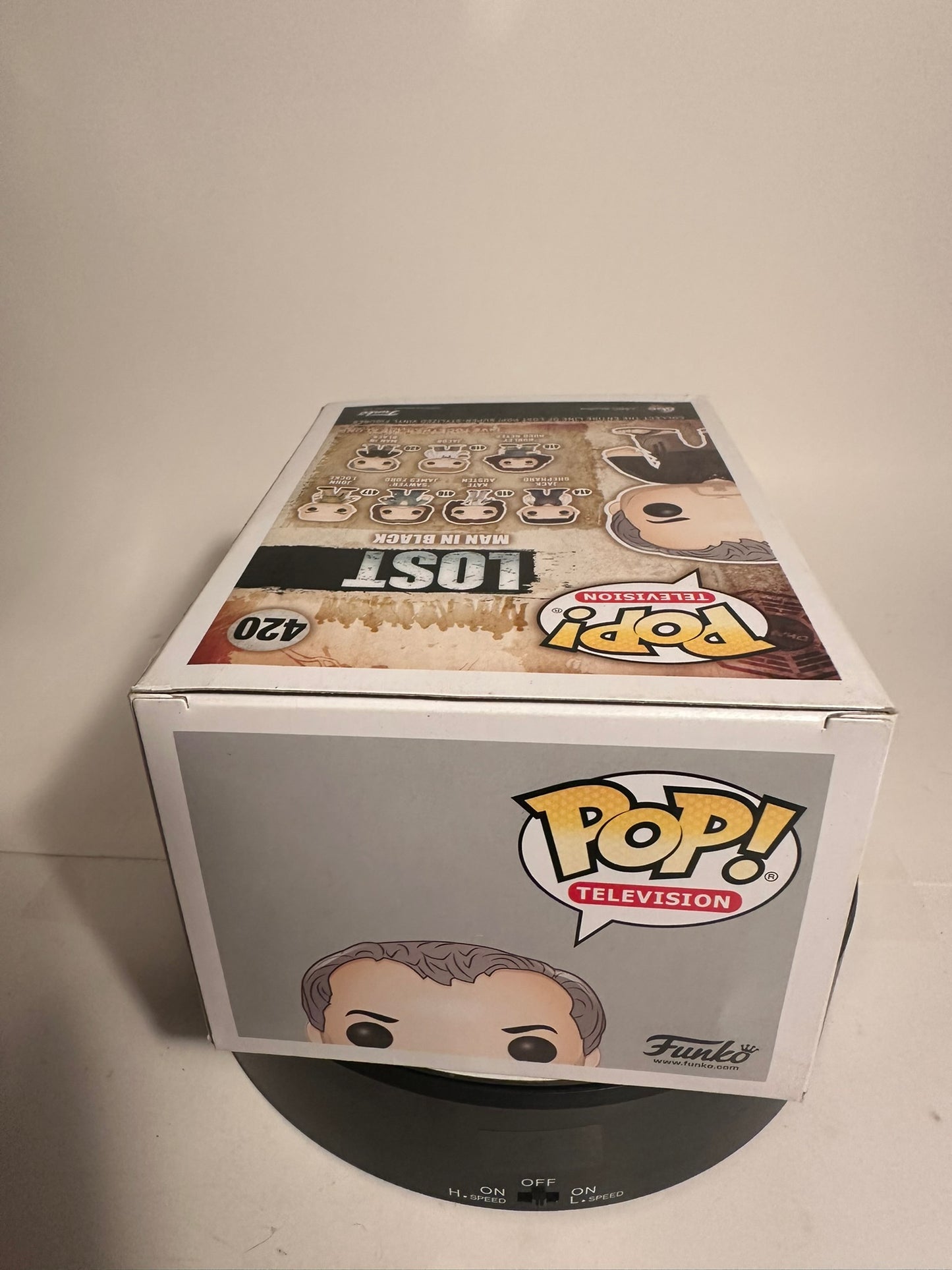 Lost - Man in Black 420 Funko Pop!