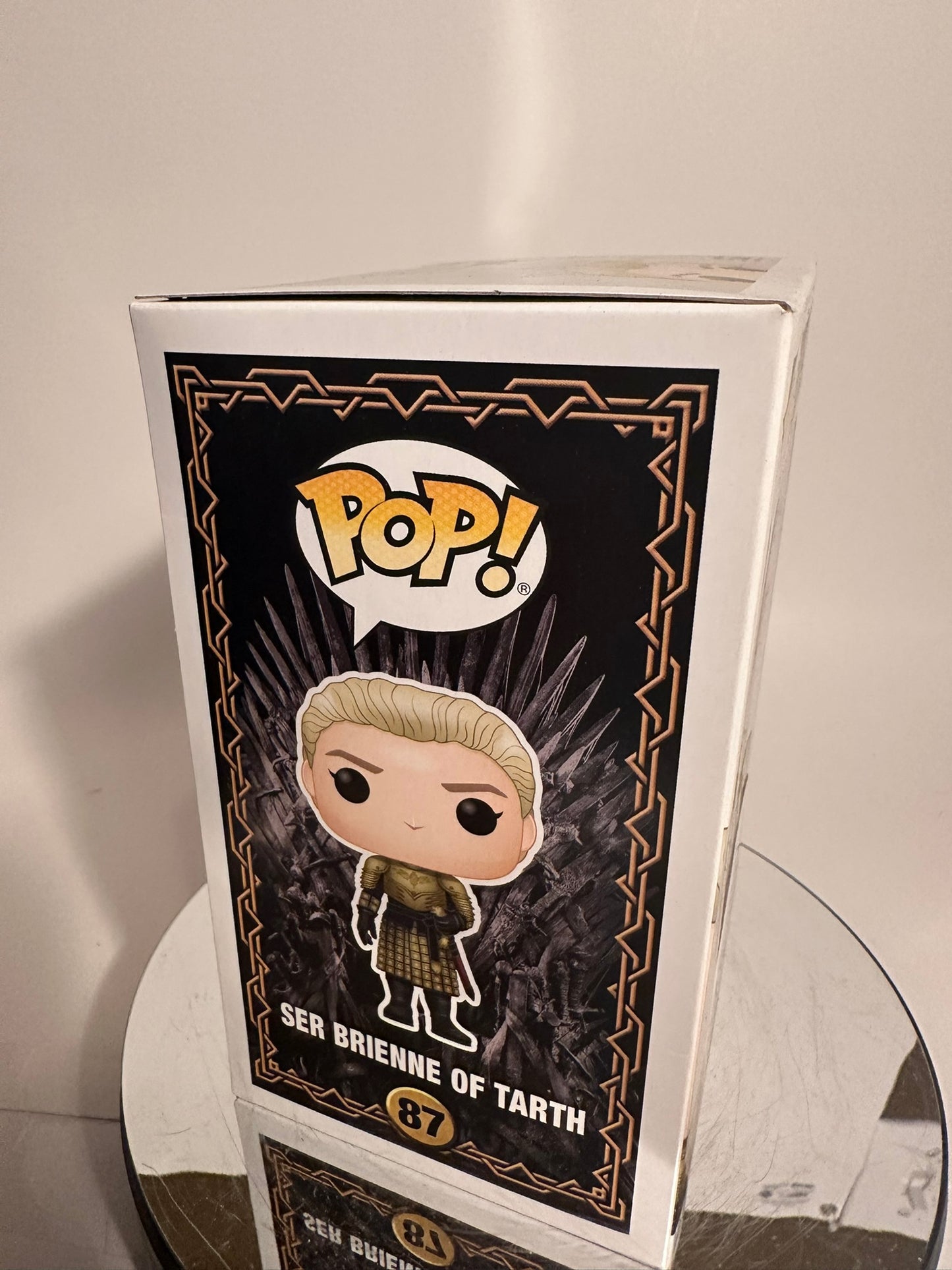 Game of Thrones - Ser Brienne of Tarth (Box Lunch Exclusive) 87 Funko Pop!