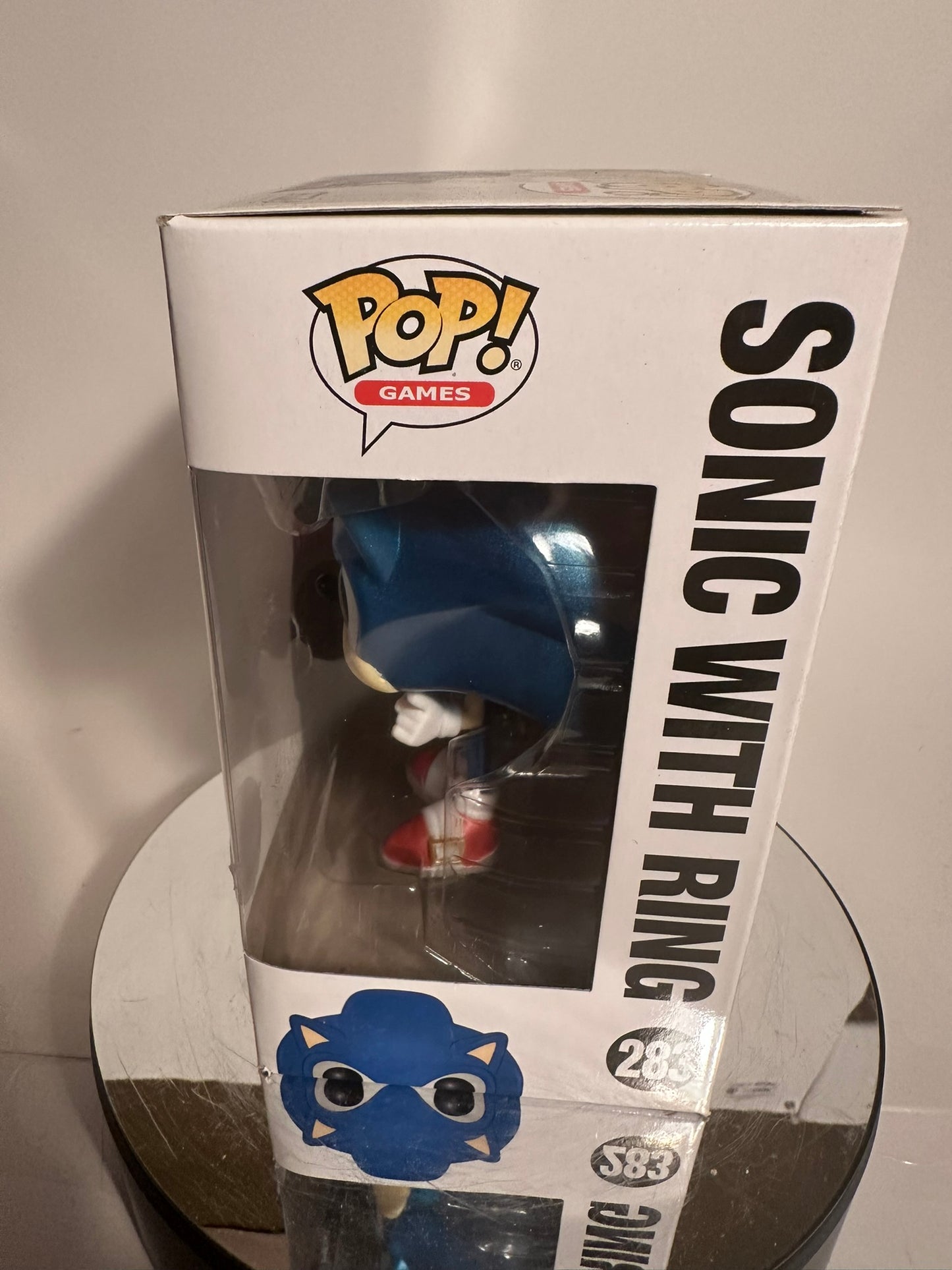 Sonic the Hedgehog - Sonic with Ring 283 (EB Games Exclusive) Funko Pop!