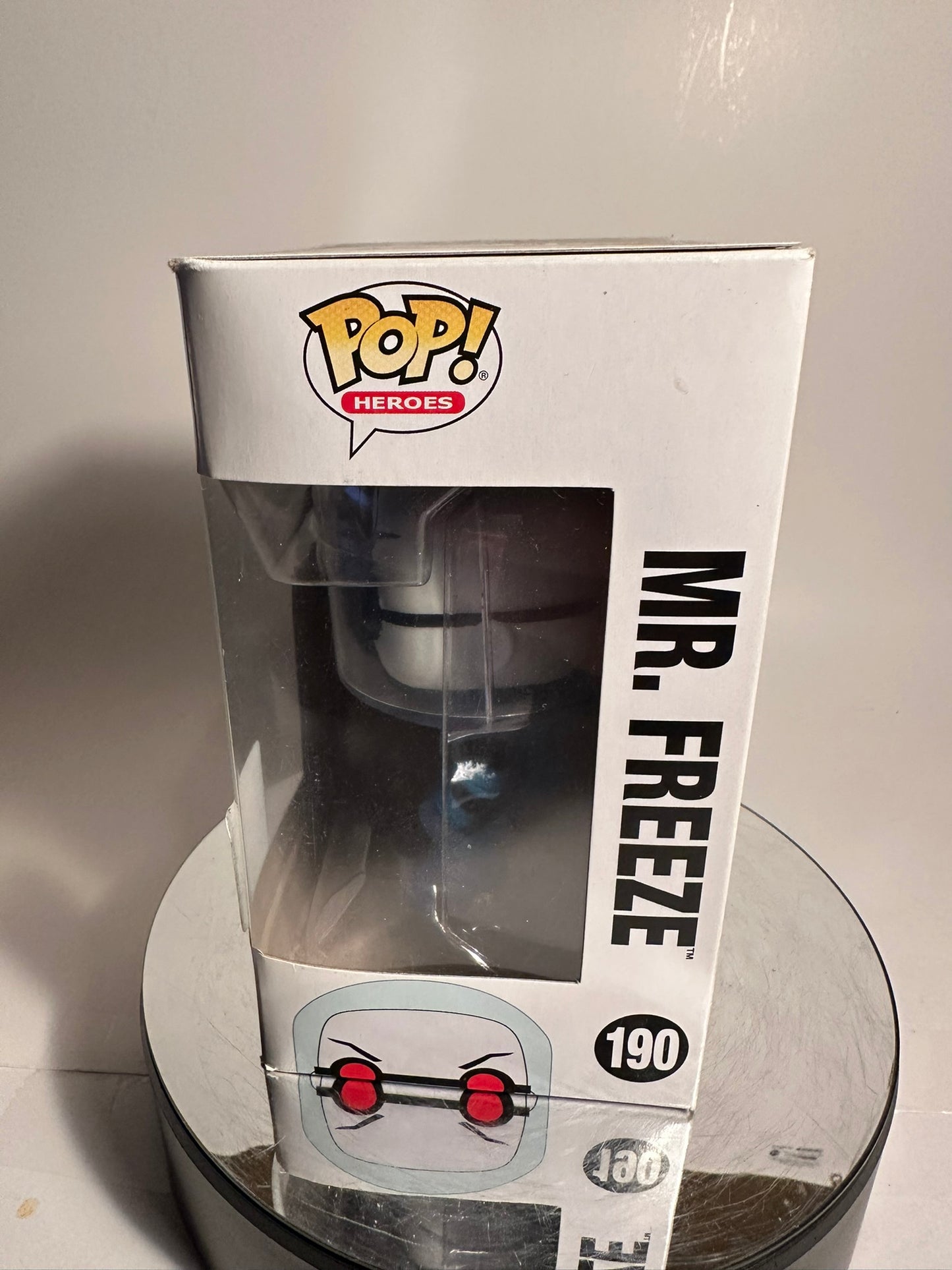 DC - Batman The Animated Series - Mr. Freeze 190 DC Exclusive Funko Pop!