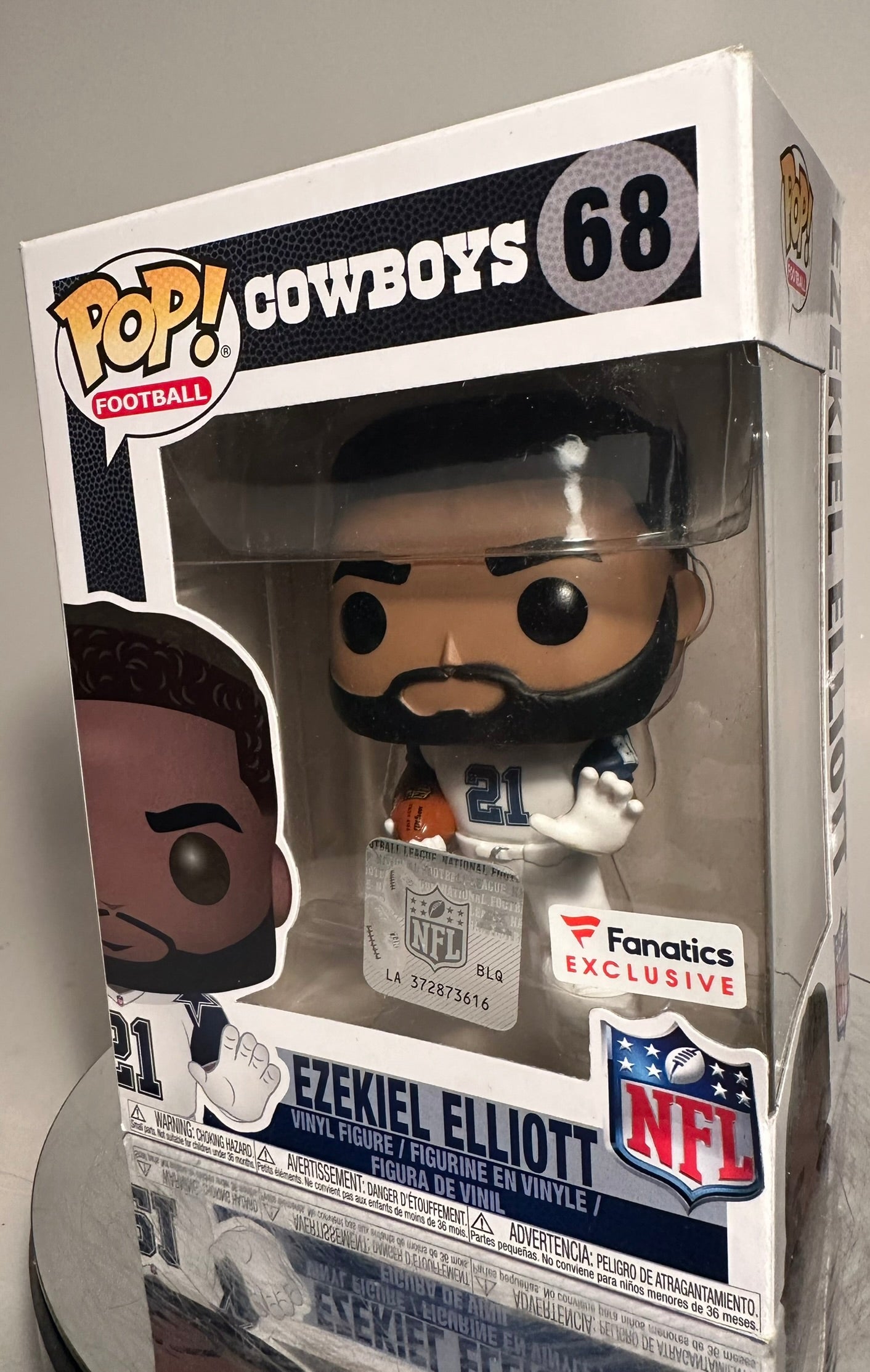 Football - Ezekiel Elliott 68 (Fanatics Exclusive) Funko Pop!