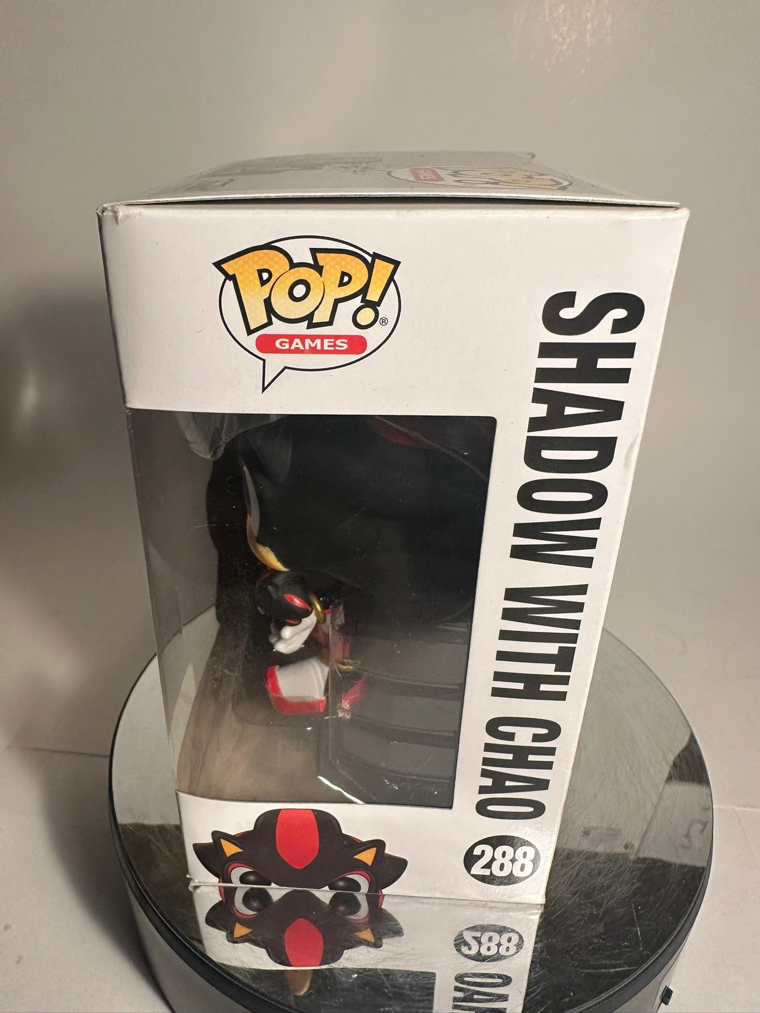 Sonic The Hedgehog shops Shadow with Chao Funko Pop! Hot Topic Exclusive