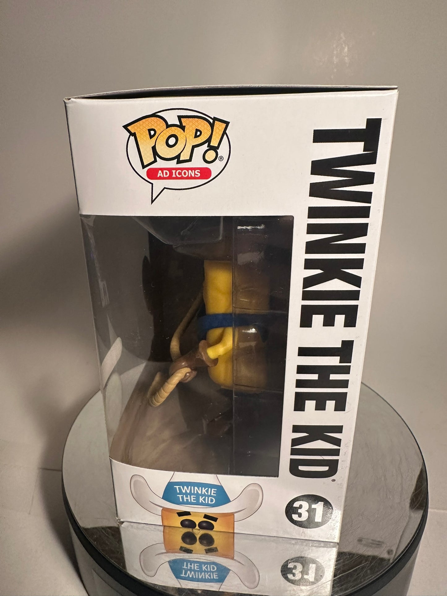 Ad Icons - Twinkie the Kid 31 GLOW CHASE (Target Exclusive) Funko Pop!