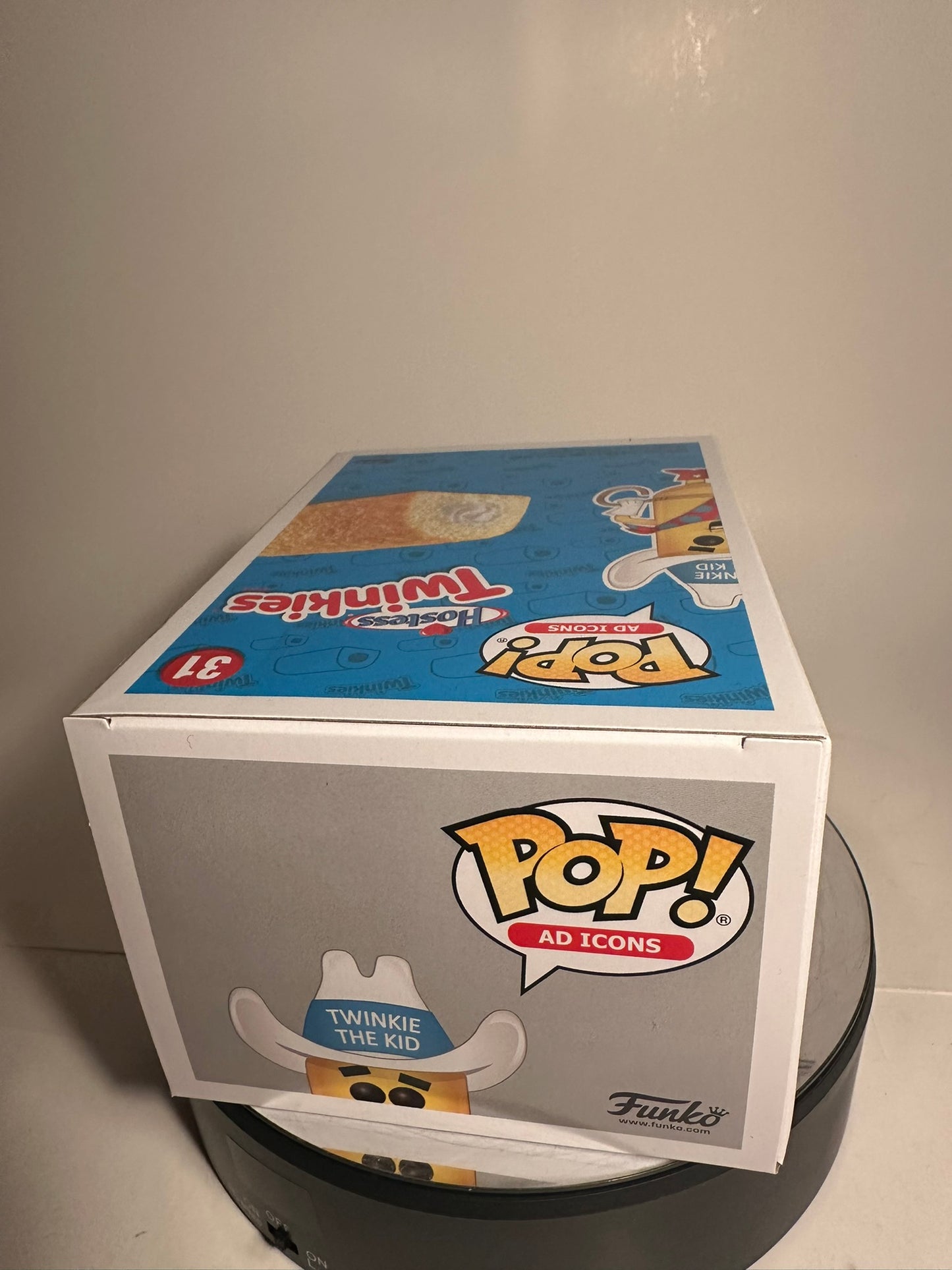 Ad Icons - Twinkie the Kid 31 GLOW CHASE (Target Exclusive) Funko Pop!