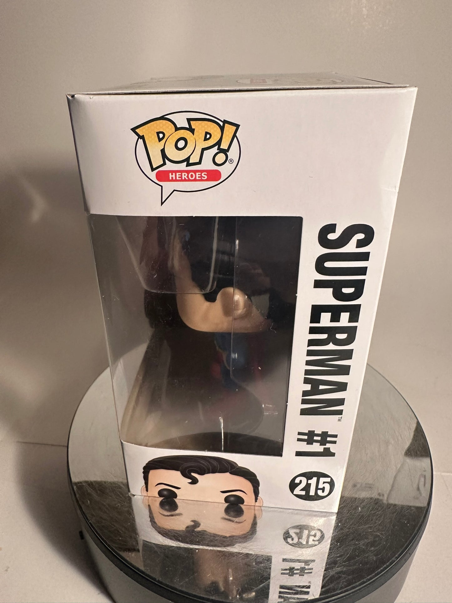 DC Universe - Superman #1 215 (2017 Fall Convention Exclusive) Funko Pop!