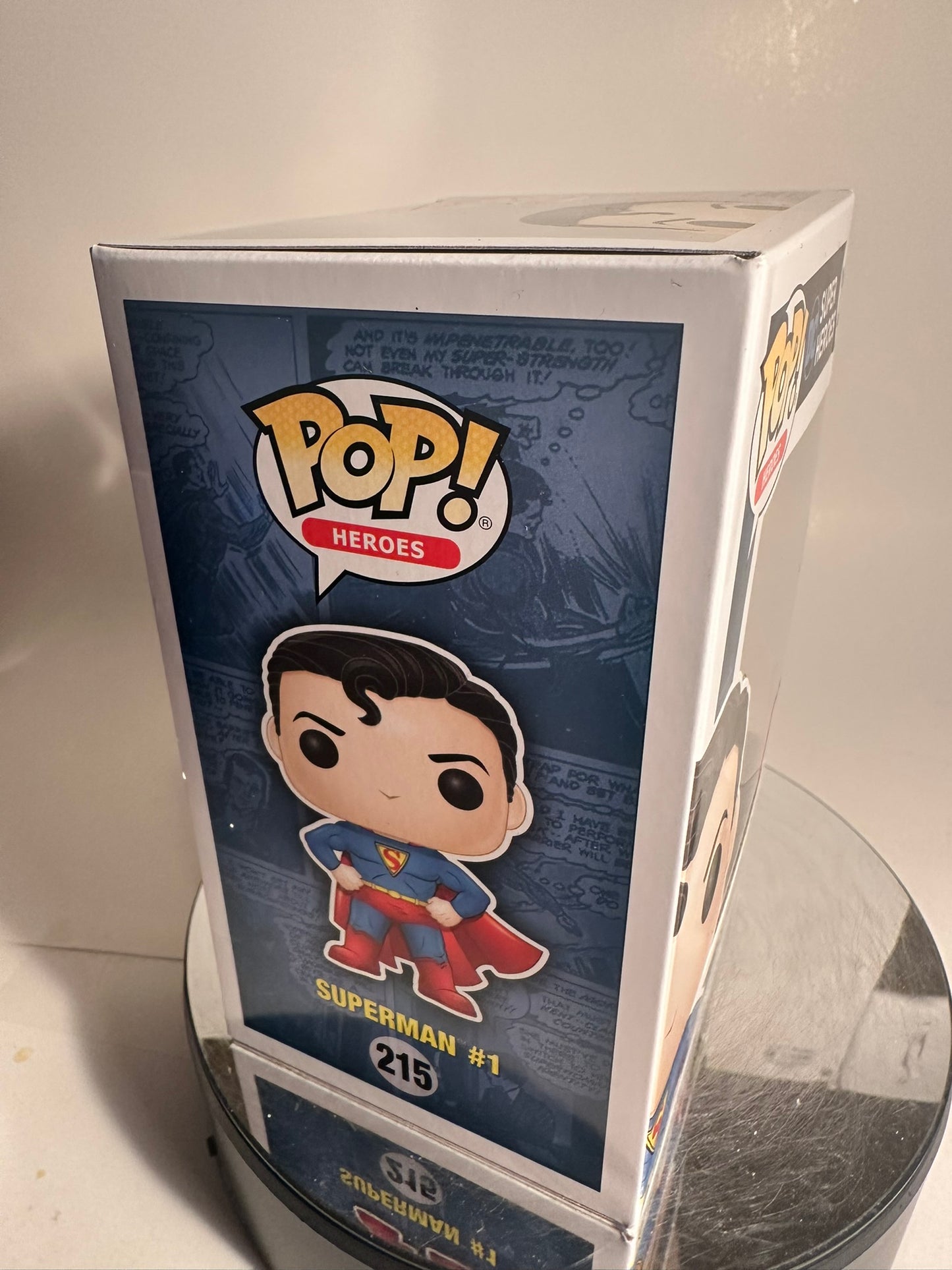 DC Universe - Superman #1 215 (2017 Fall Convention Exclusive) Funko Pop!