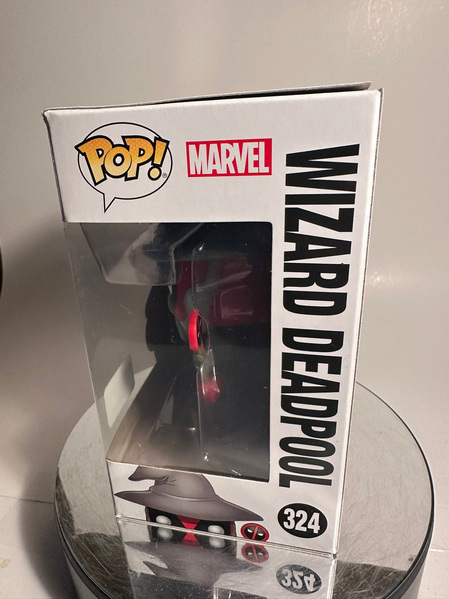 Deadpool - Wizard Deadpool 324 (Barnes & Noble Exclusive) Funko Pop!