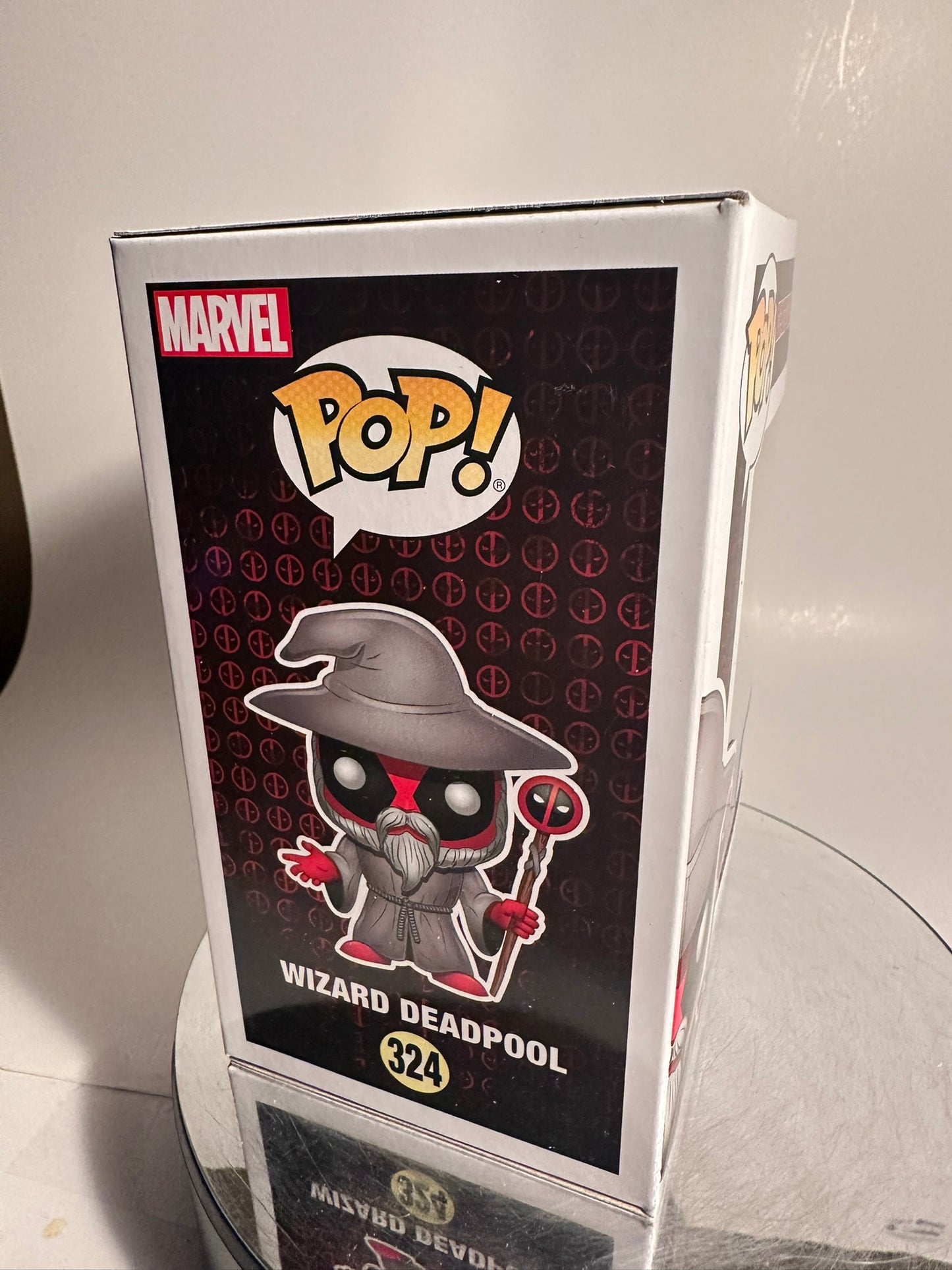 Deadpool - Wizard Deadpool 324 (Barnes & Noble Exclusive) Funko Pop!