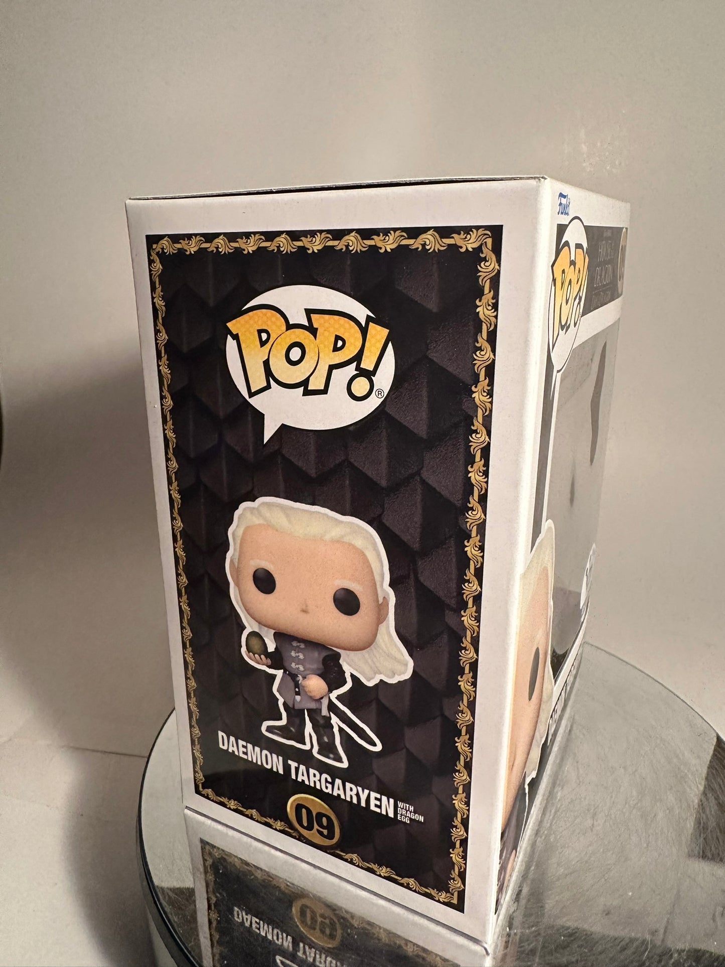 House of the Dragon - Daemon Targaryen with Dragon Egg 09 (Funko Store Exclusive) Funko Pop!