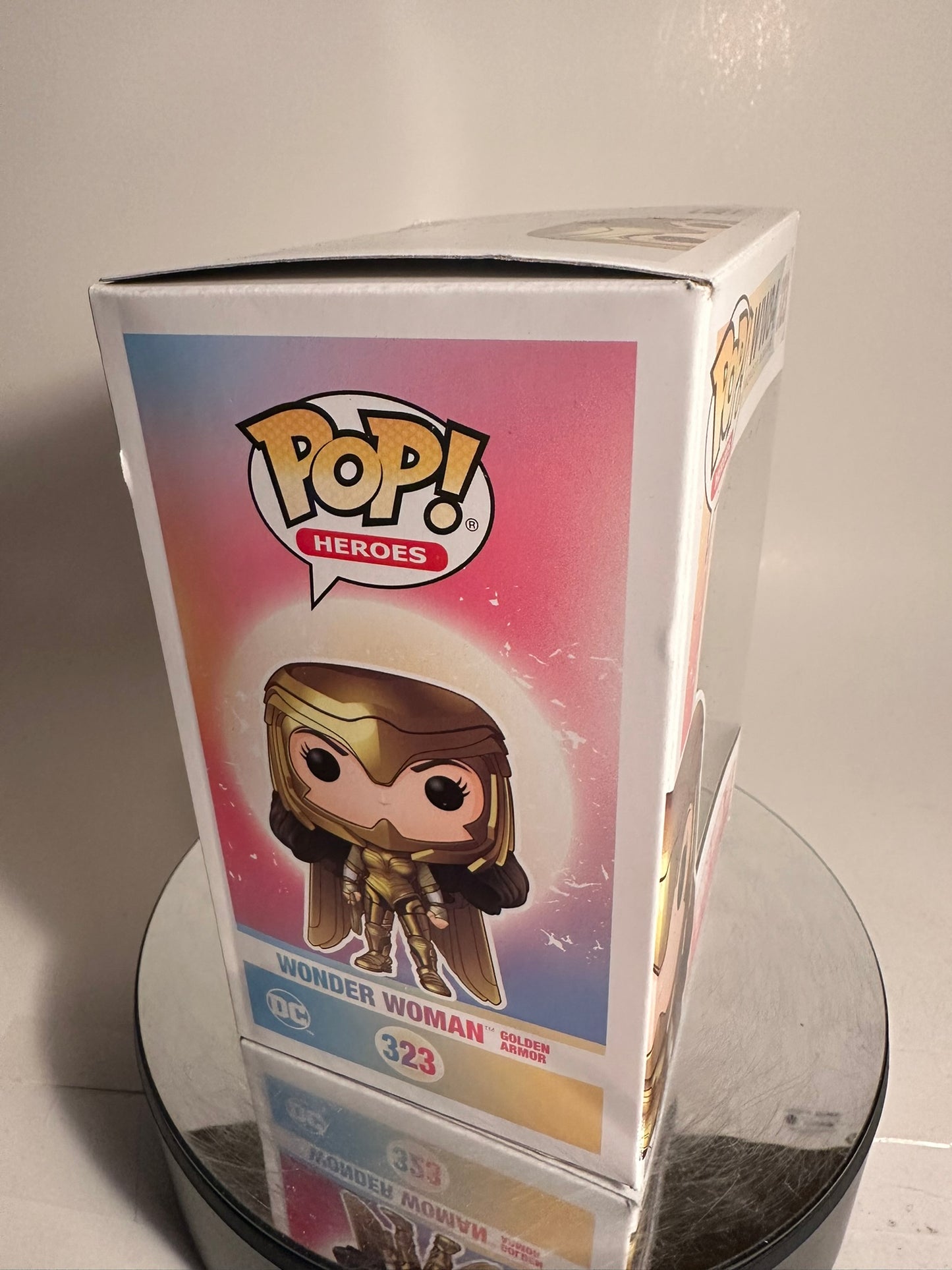 DC - Wonder Woman Golden Armor 323 Funko Pop!