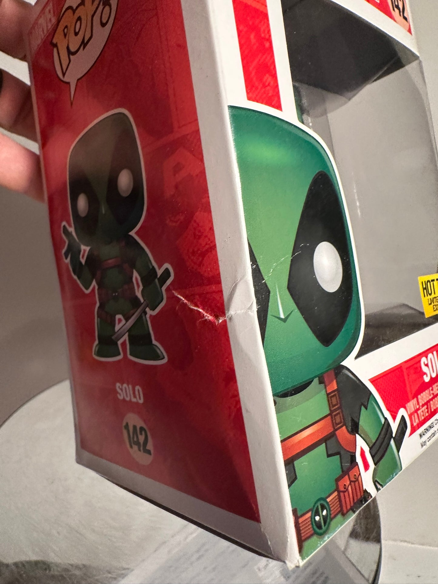 Marvel - Solo 142 (Hot Topic Exclusive) Deadpool Funko Pop!