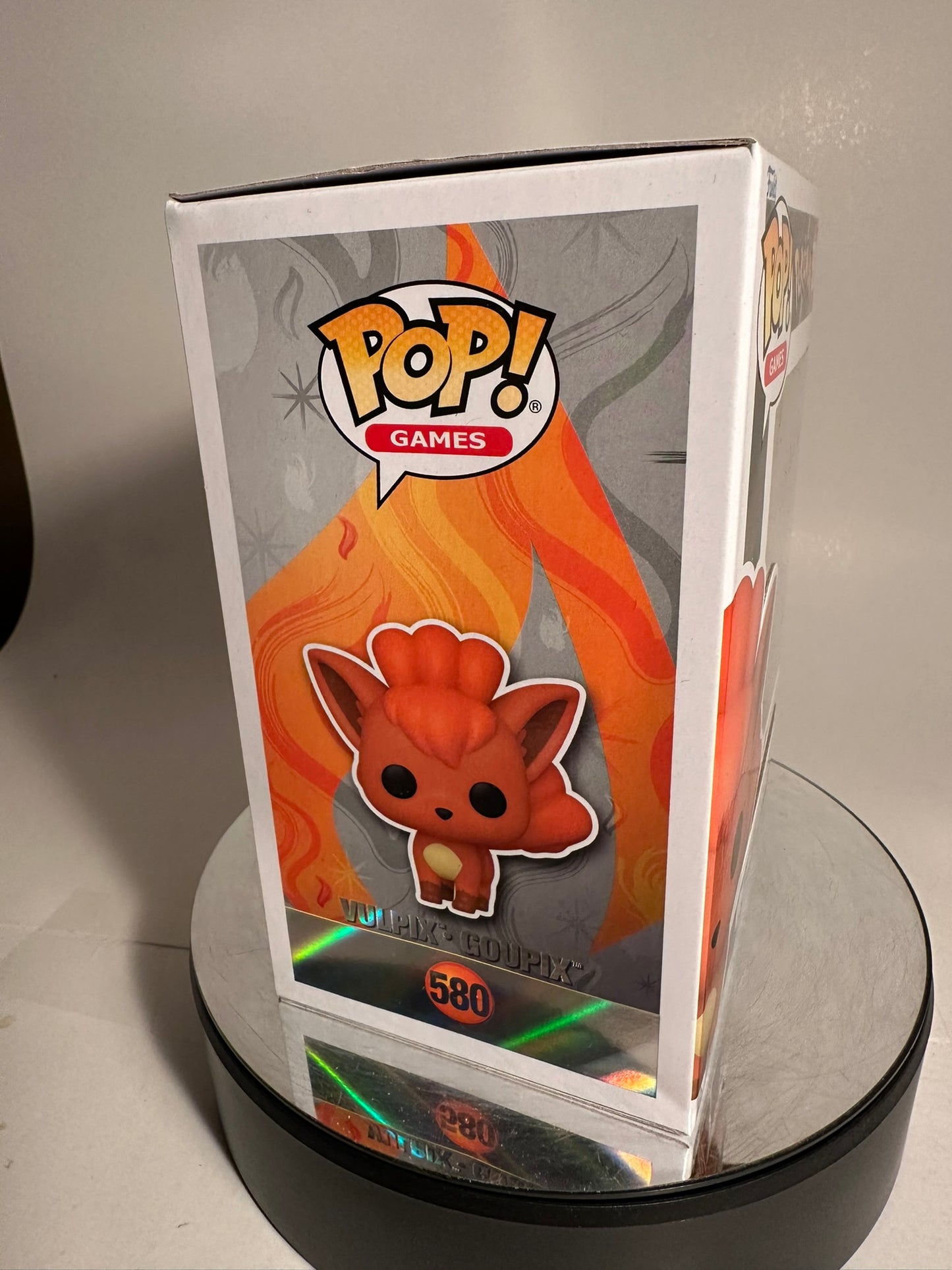 Pokemon - Vulpix 580 Pearlescent (Pokemon Center Exclusive) Funko Pop!