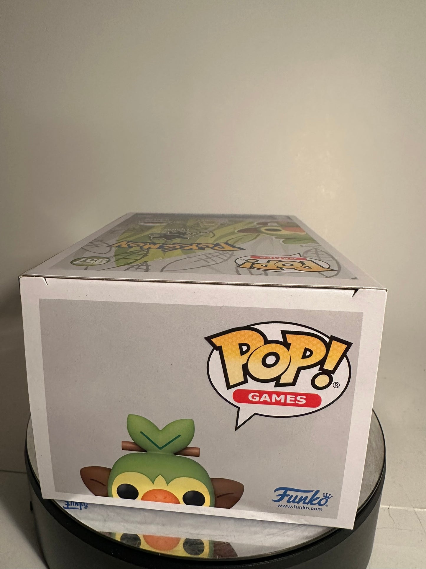 Pokemon - Grookey 957 FLOCKED (Amazon Exclusive) Funko Pop!