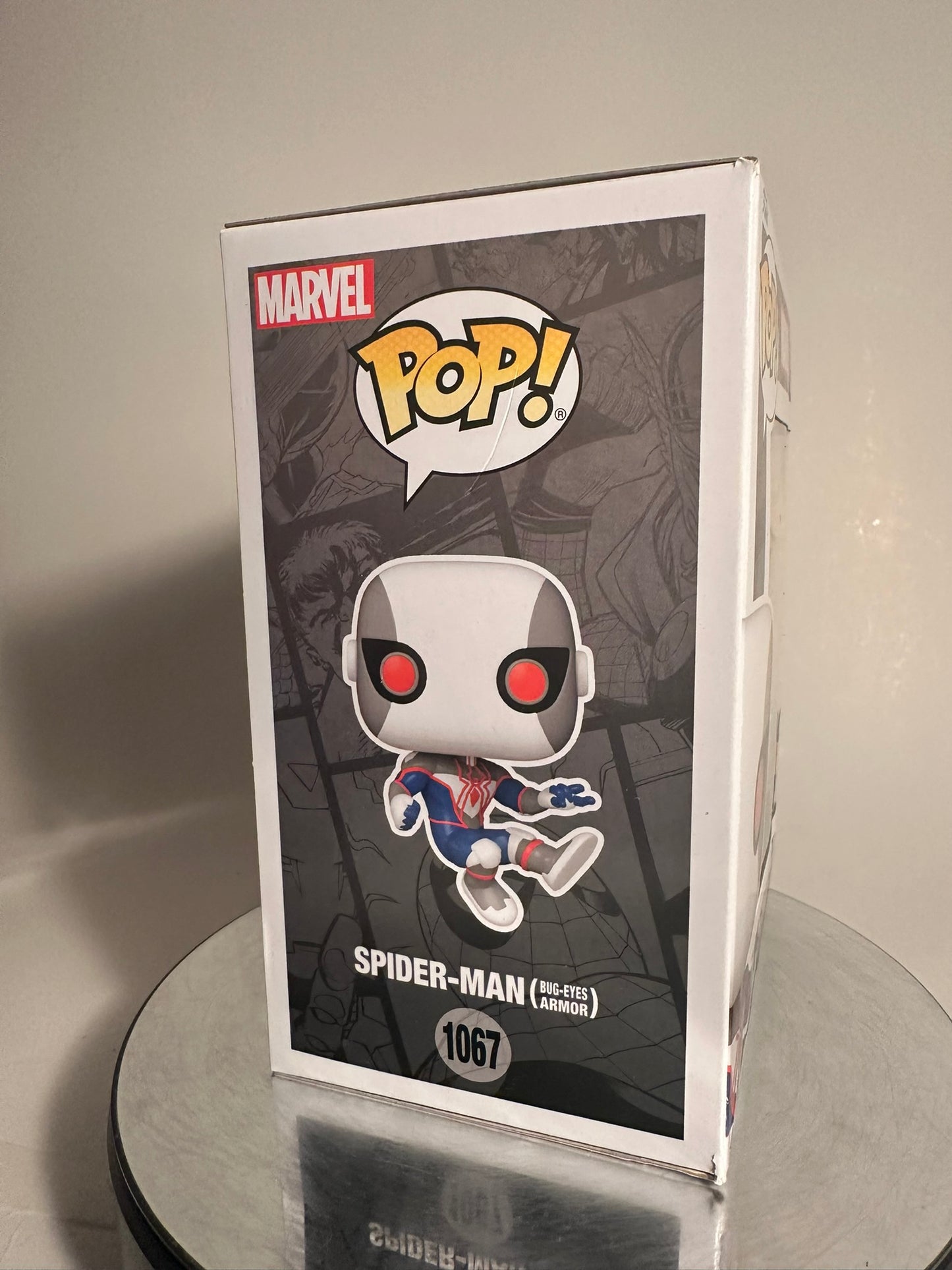 Marvel - Spider-Man (Bug-Eyes Armor) 1067 2022 Winter Convention Limited Edition CUSTOM ARTWORK Funko Pop!