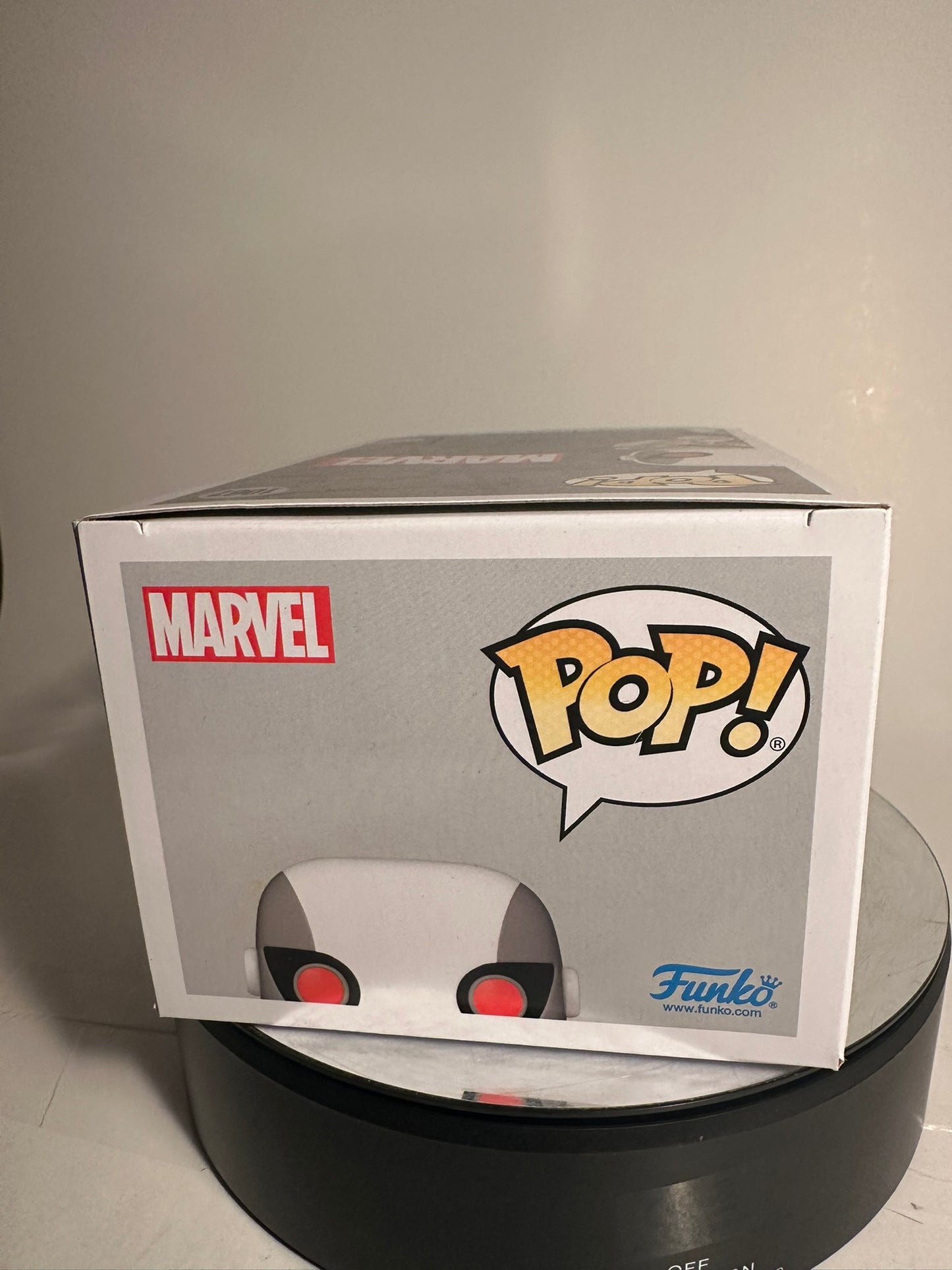 Marvel - Spider-Man (Bug-Eyes Armor) 1067 2022 Winter Convention Limited Edition CUSTOM ARTWORK Funko Pop!