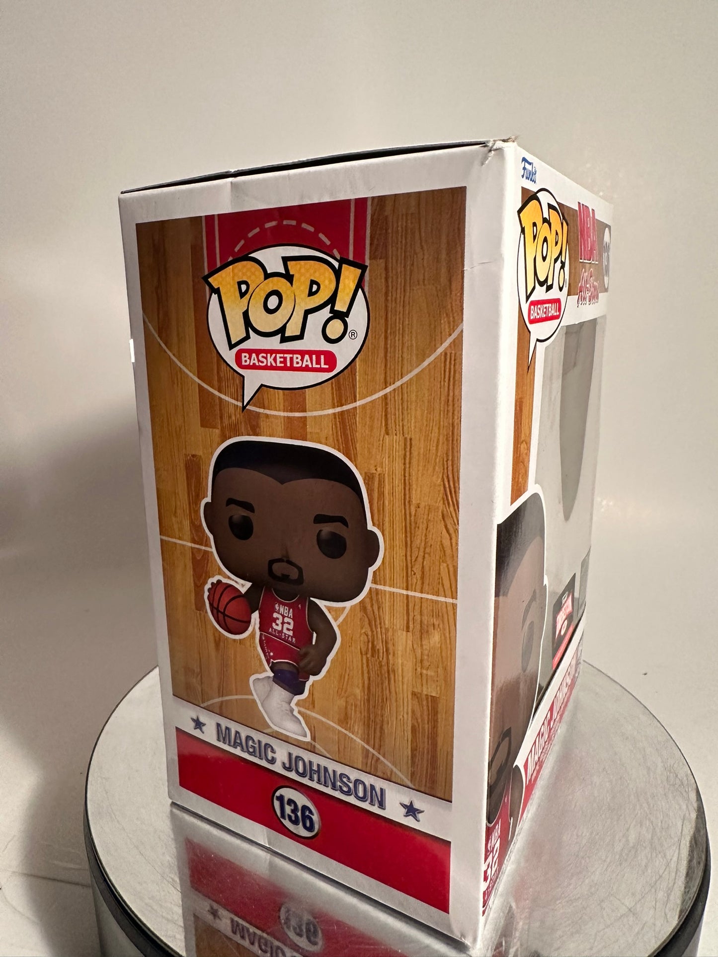 Basketball - Magic Johnson 136 Targetcon 2022 Limited Edition Funko Pop!