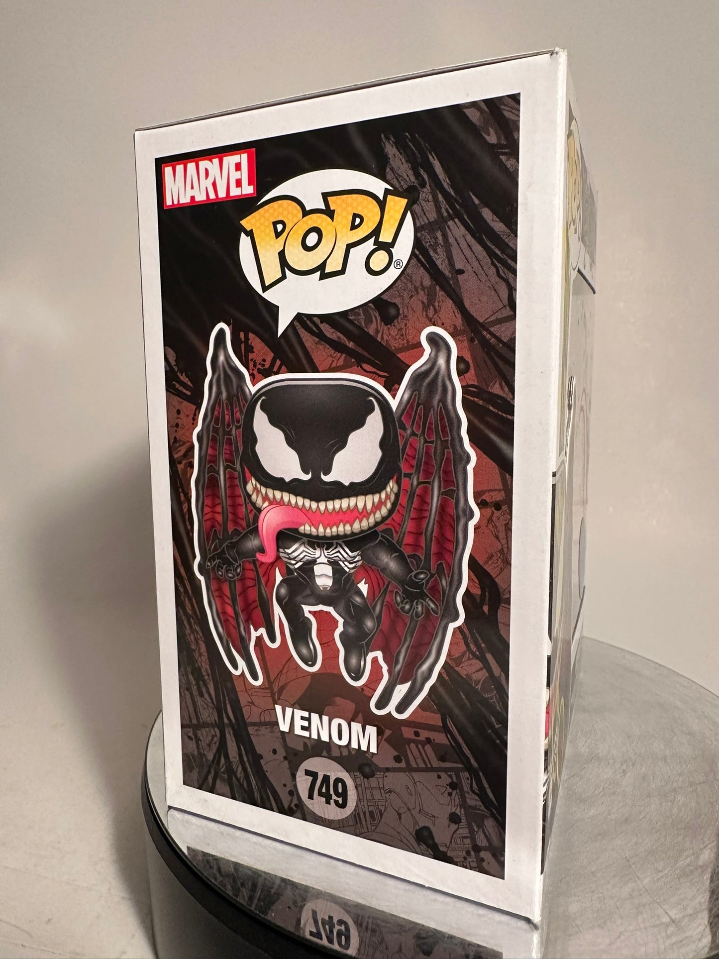 Marvel - Venom 749 Pop in a Box Exclusive AUTOGRAPHED Funko Pop!