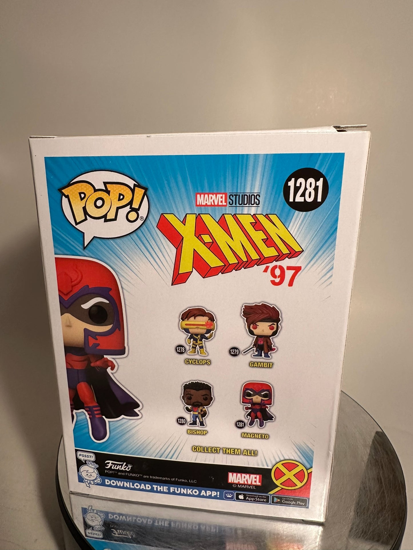 Marvel - Magneto 1281 Funko Store Exclusive AUTOGRAPHED Funko Pop!